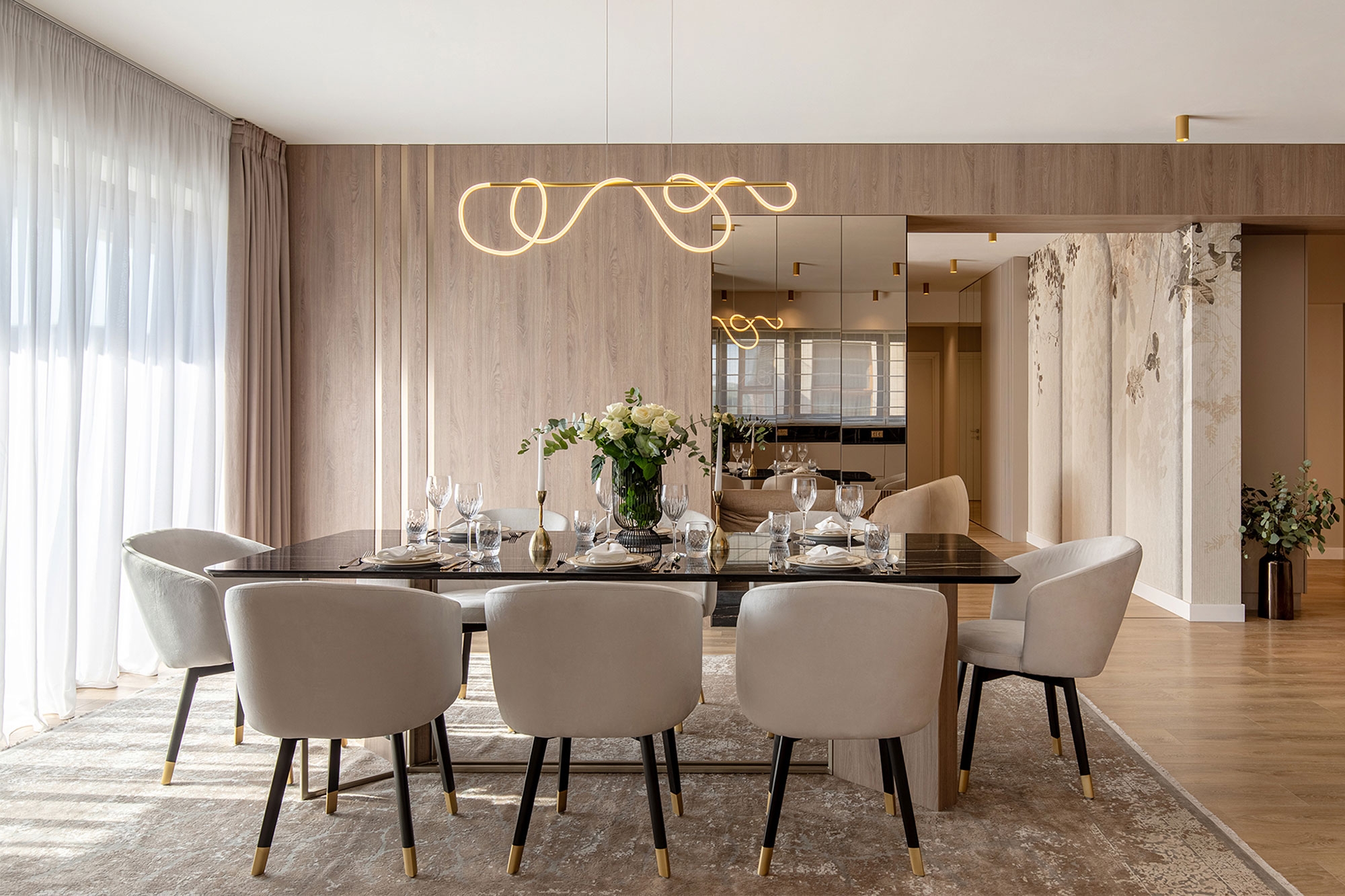 Wallpapers and Panels in Stardust Apartment