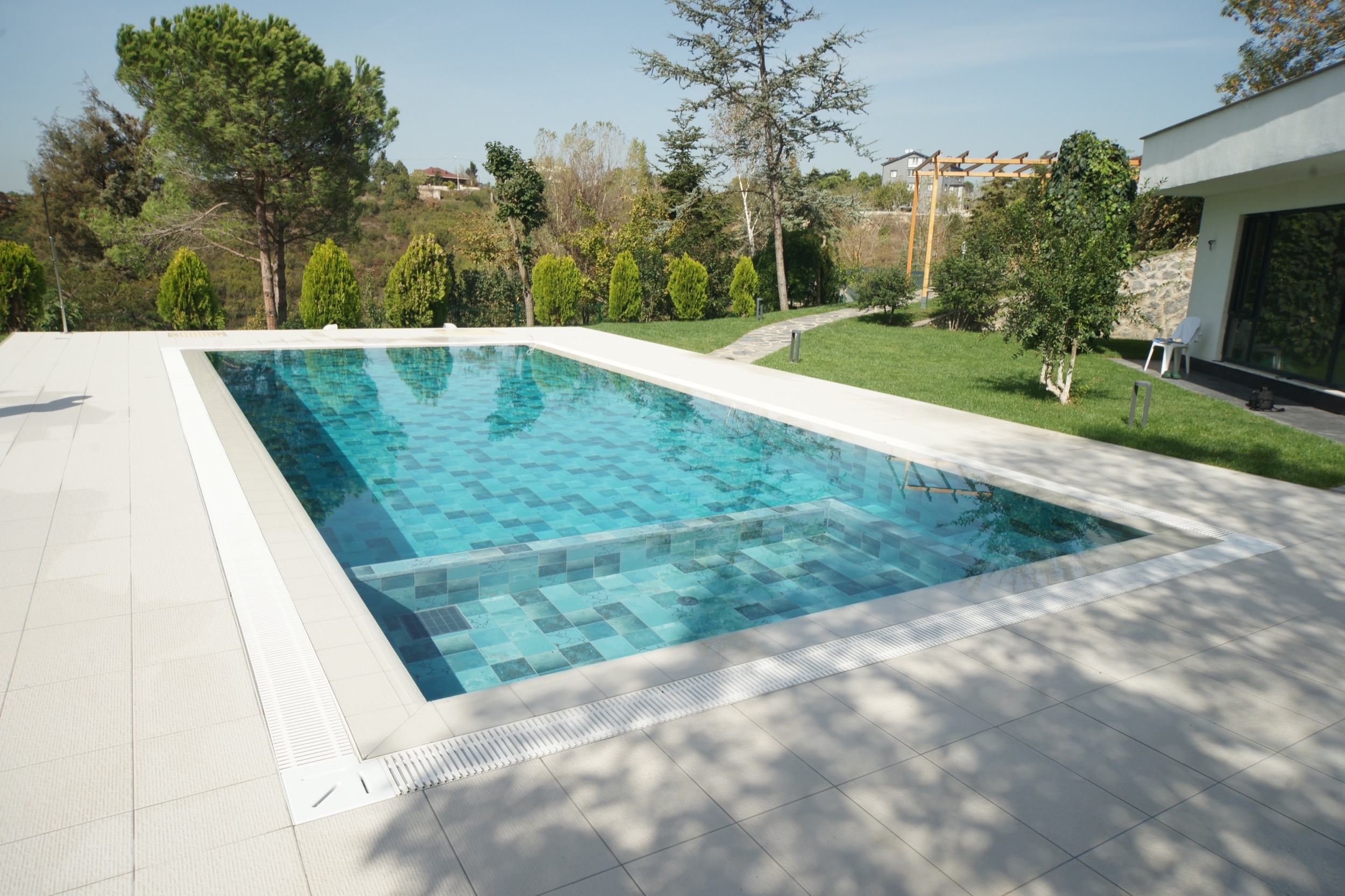 Porcelain Pool Copings