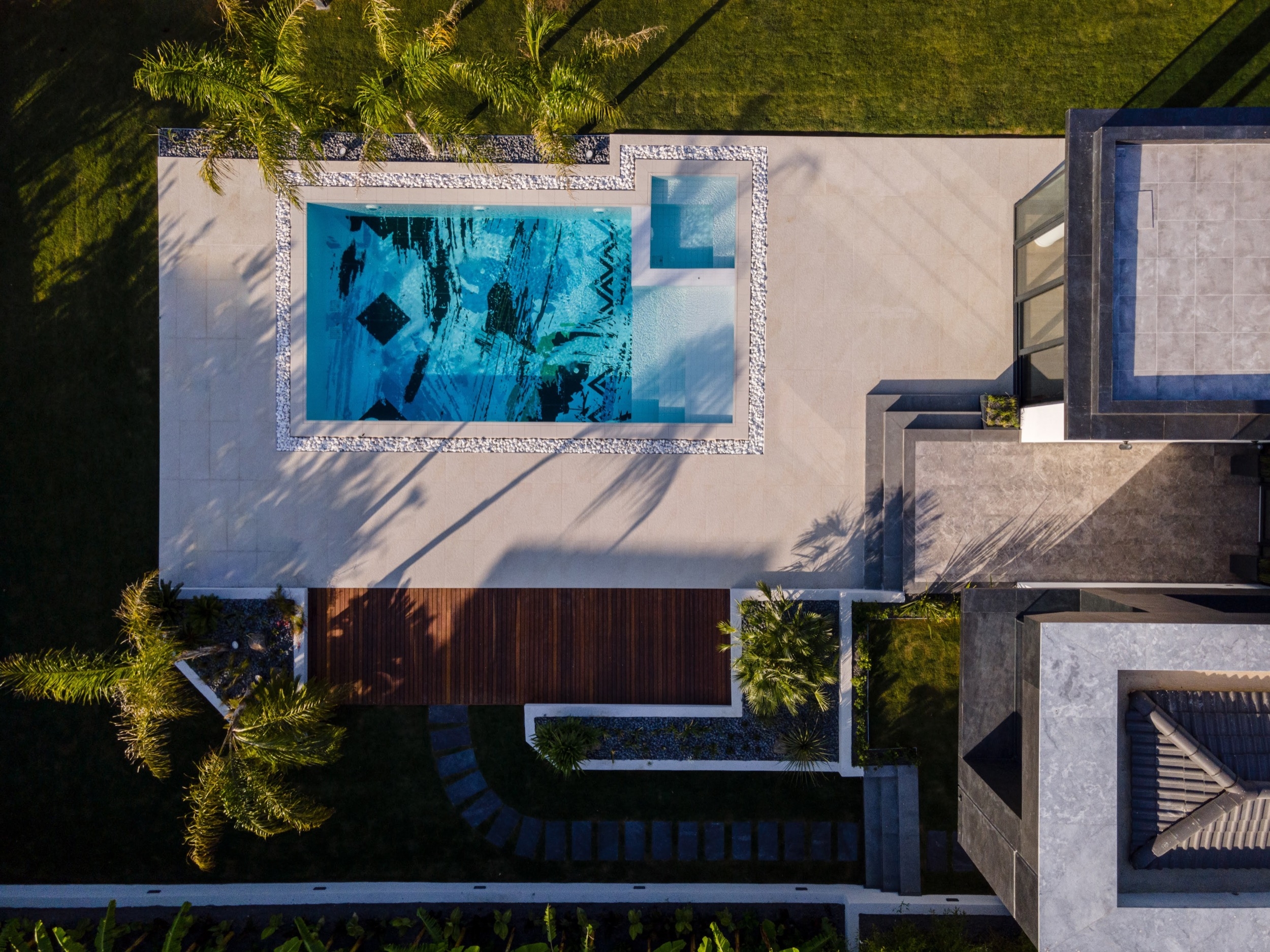 Digital Printing Art in Porcelain Pool Copings