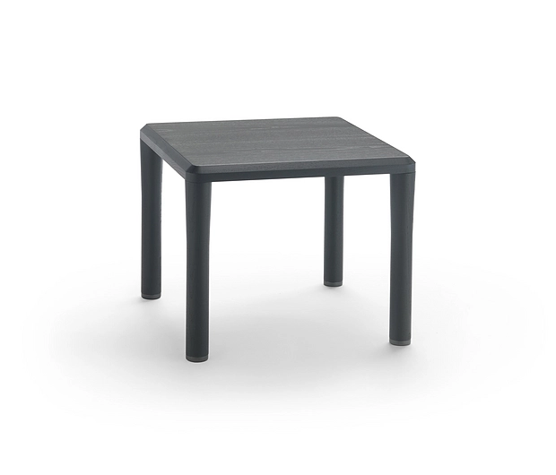 Kobo side table by Flexform 
