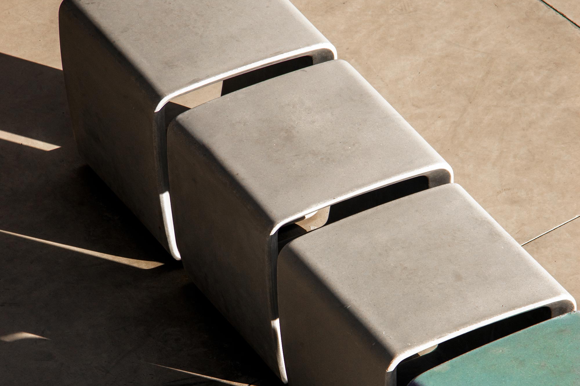 Mobiliario urbano - Asiento 009