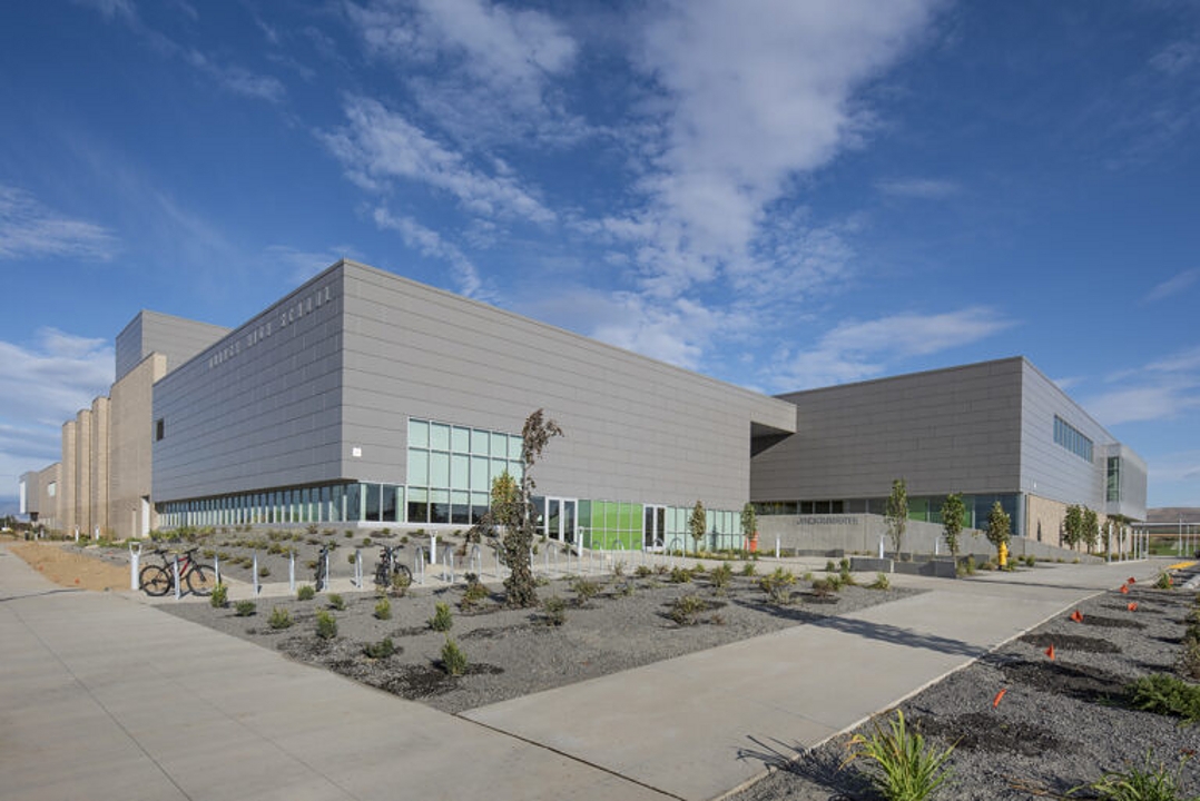 Metal Panel Rainscreen System - EN-V