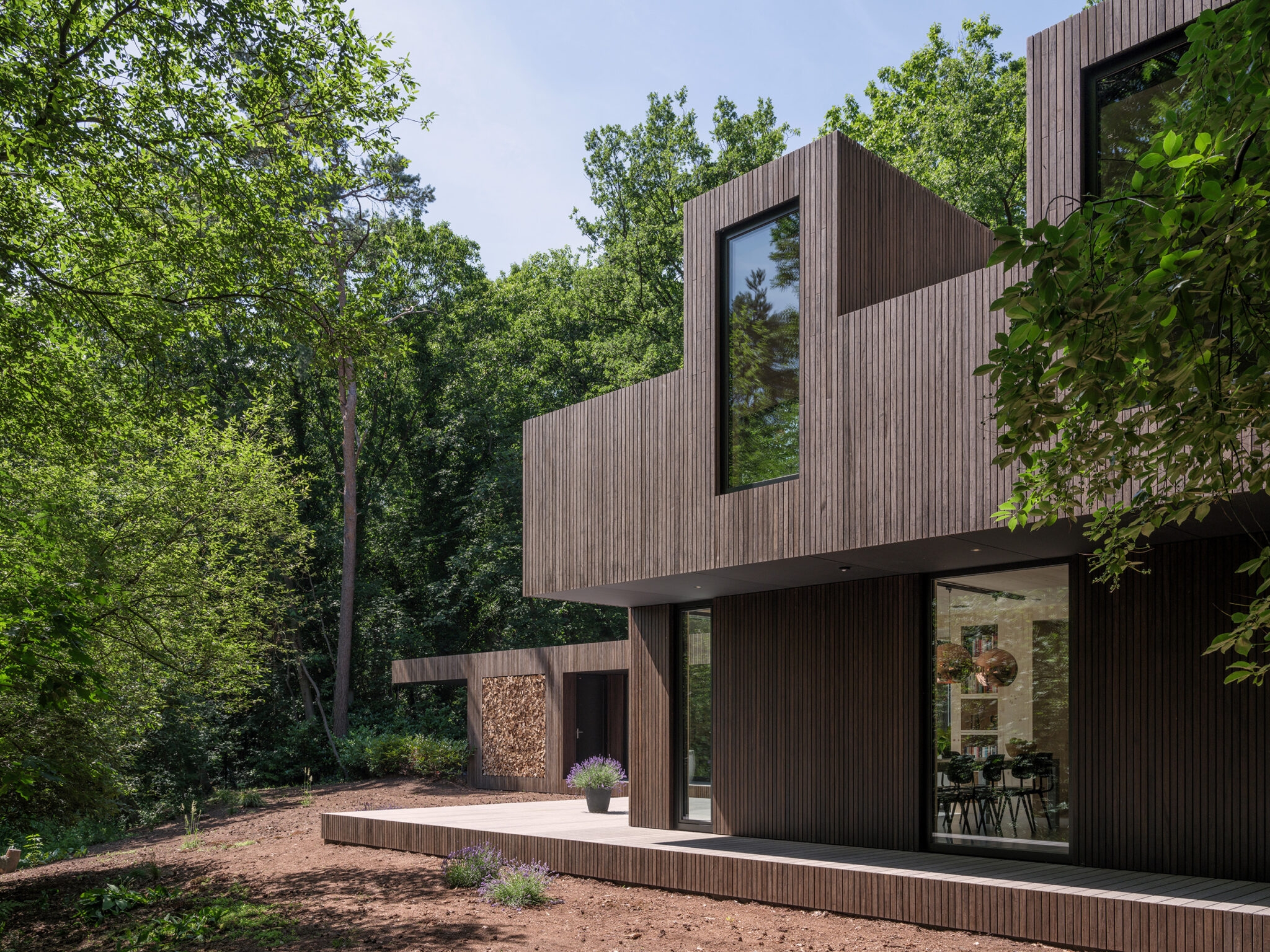 Outdoor Bamboo Cladding Solutions in SPEEHUIS