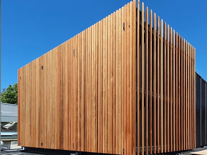 External Bi-Fold Screens