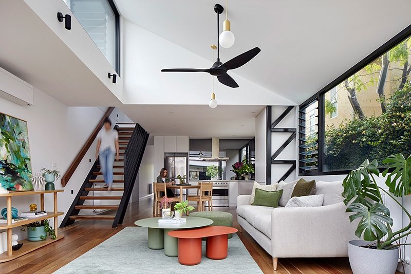 External Blinds and Awning in Wongi Residence