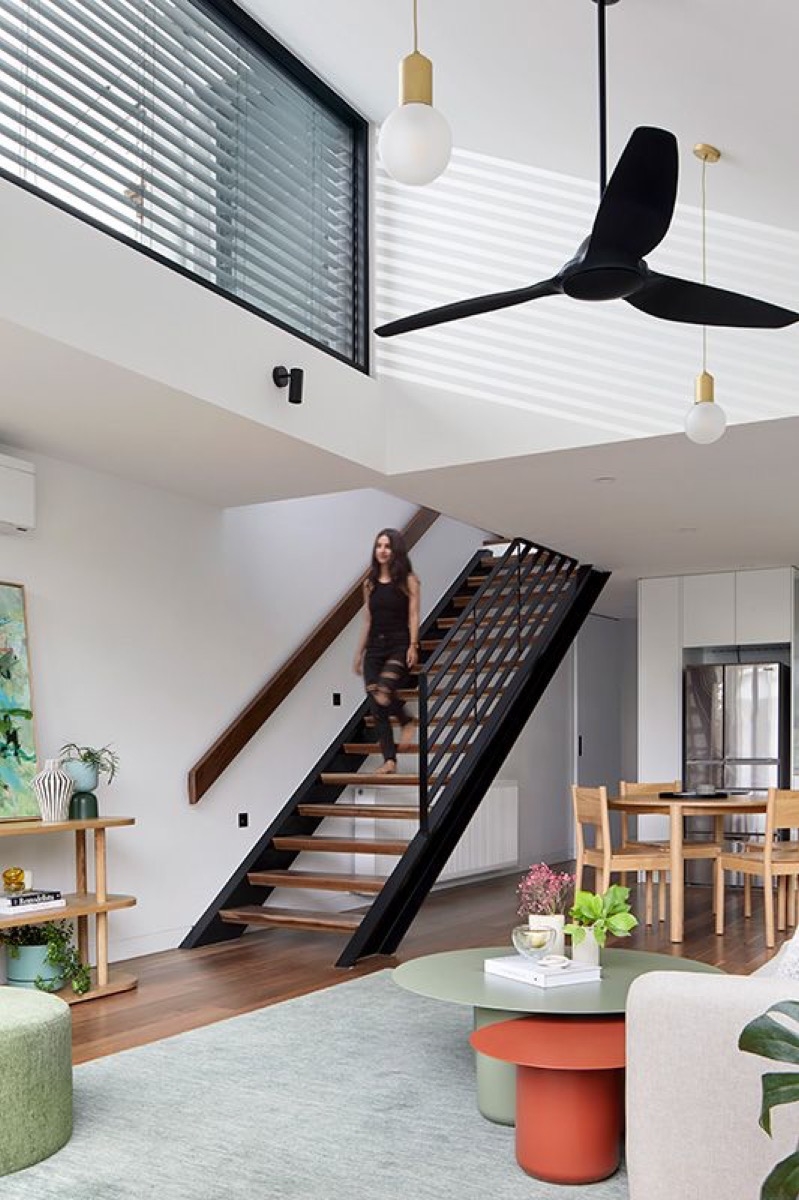 External Blinds and Awning in Wongi Residence