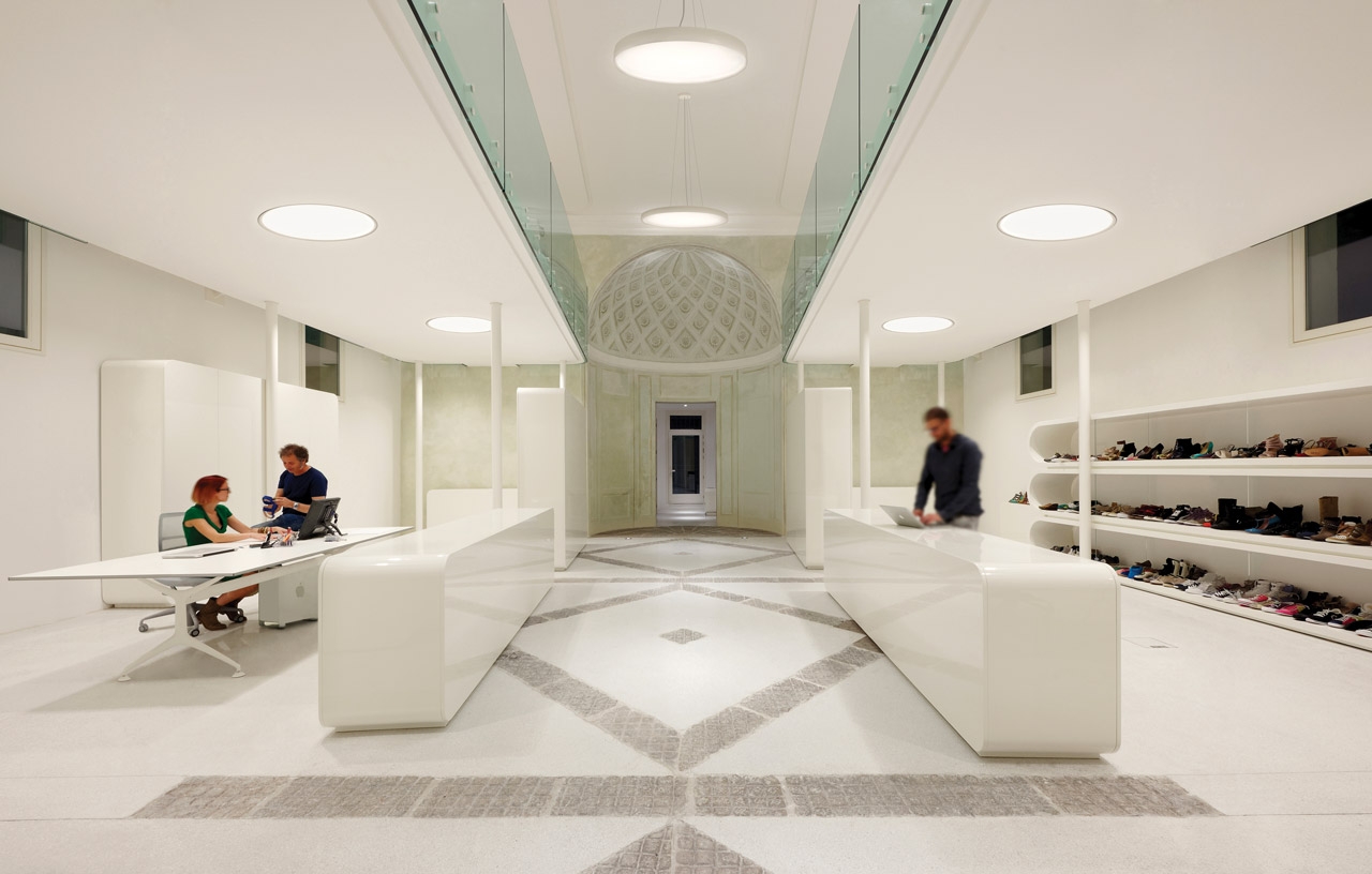 Wall, Floor and Ceiling Luminaires