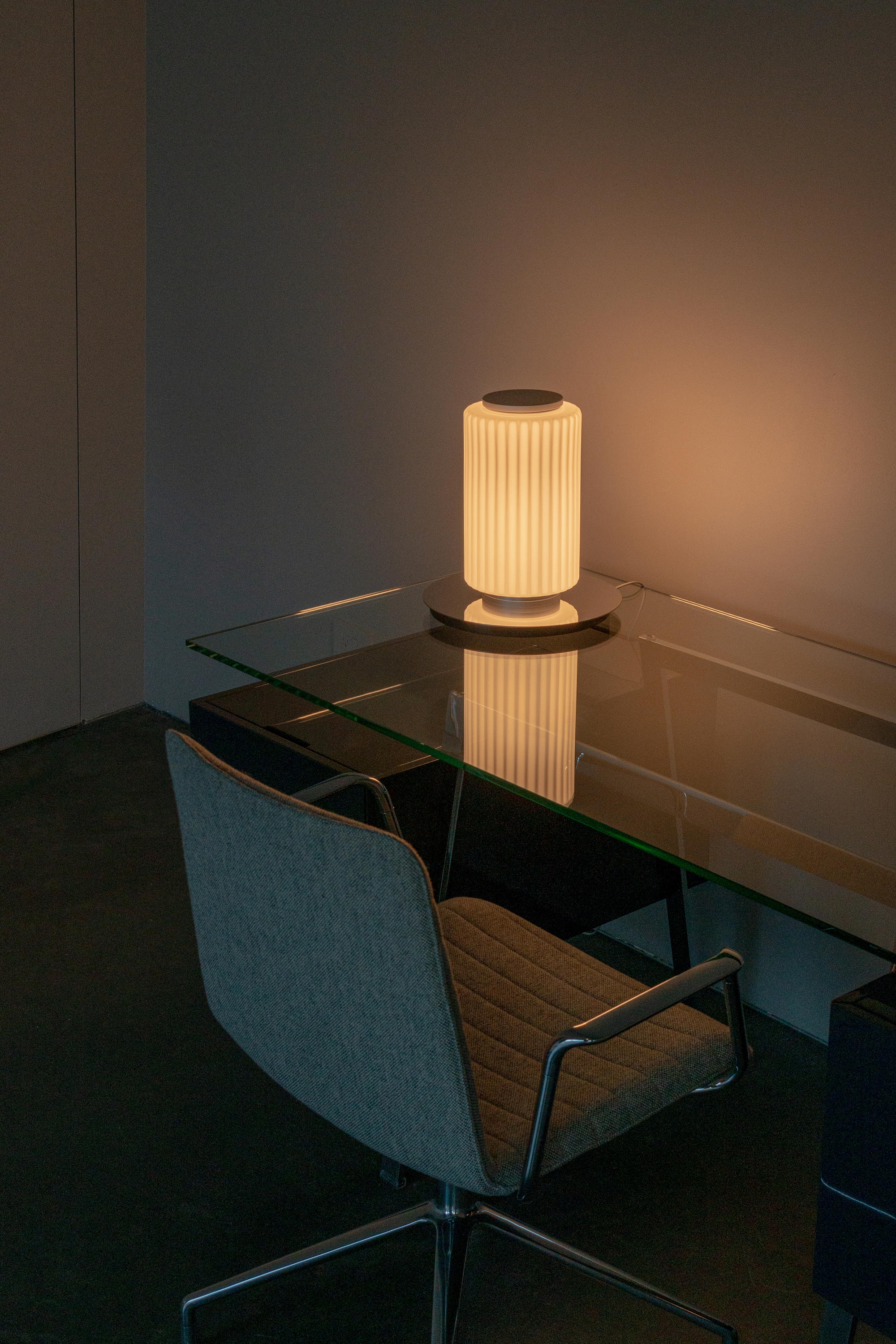 Table & Floor Lighting - Column