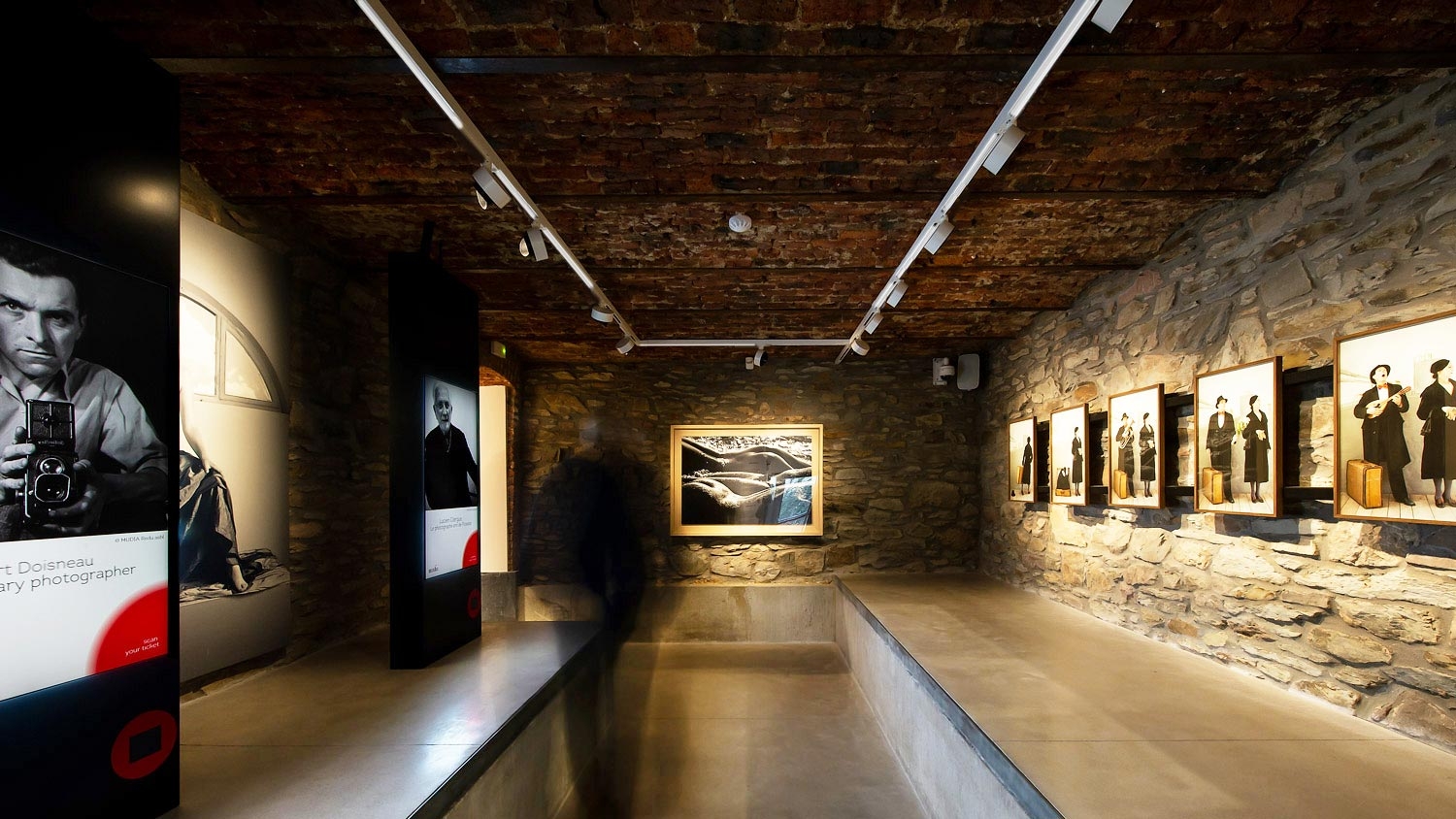 Lighting Tracks and Rails