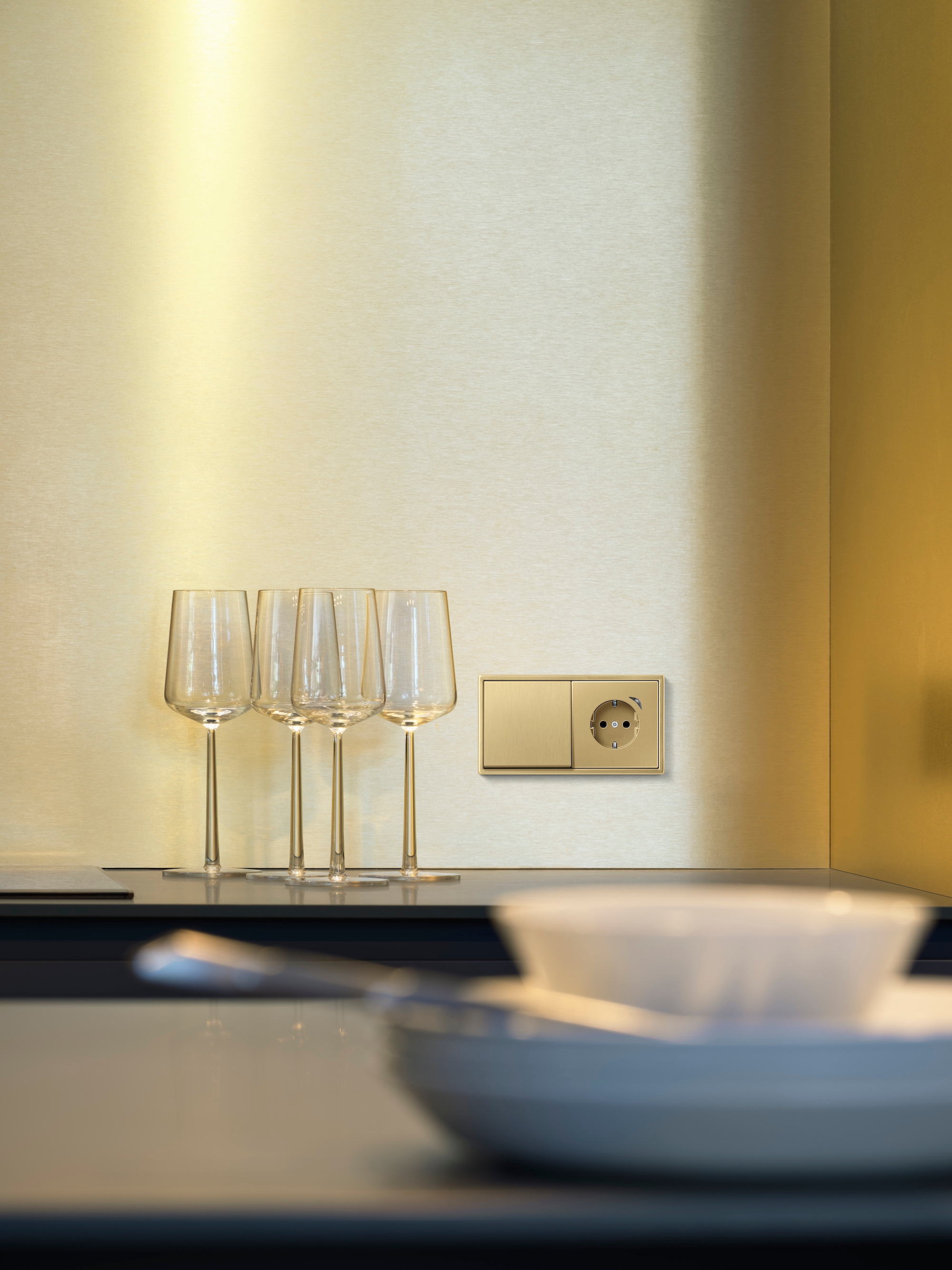 Smart Sockets - JUNG HOME SCHUKO®