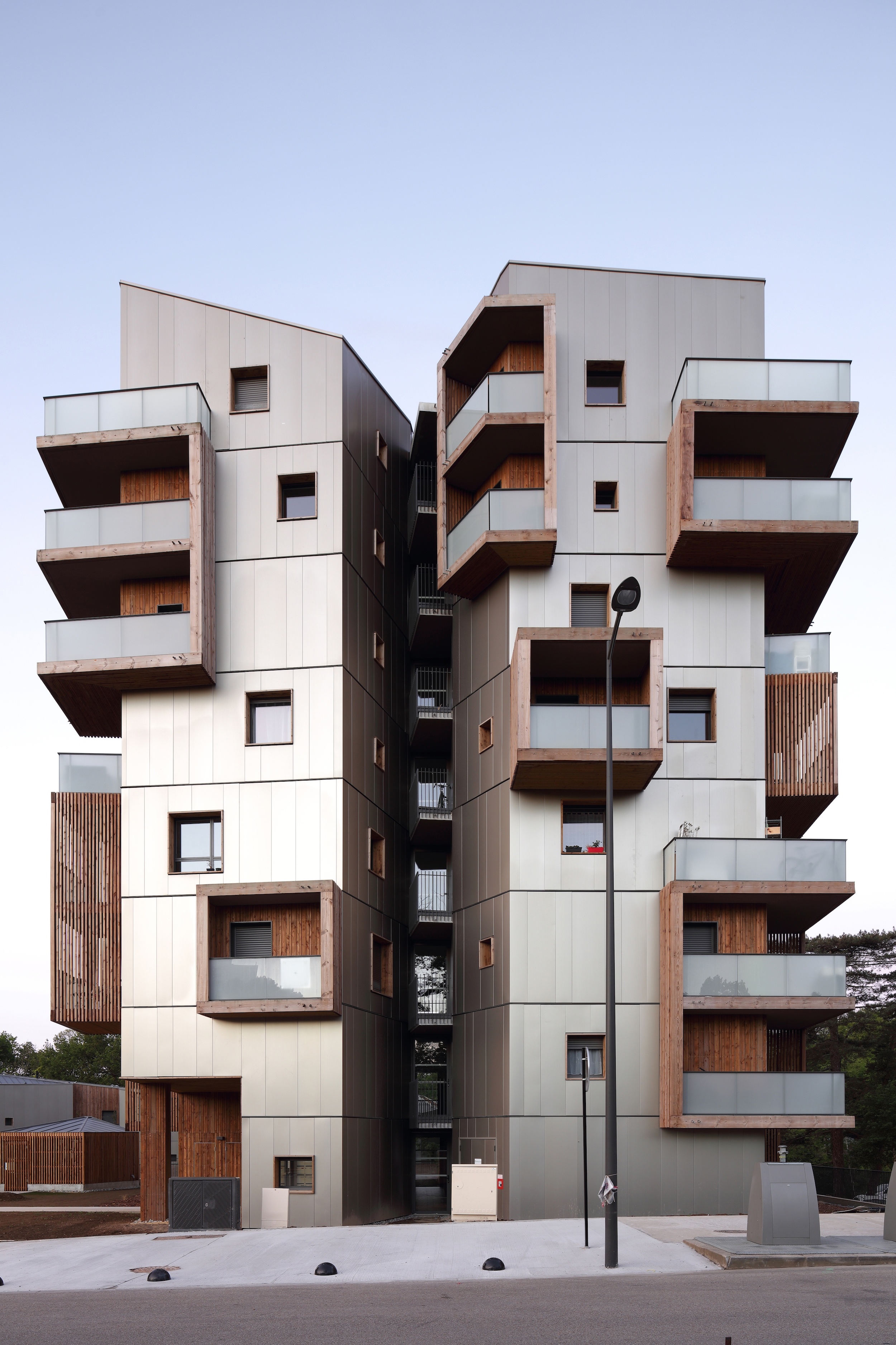 Rainscreen Facade System - Kalzip® FC