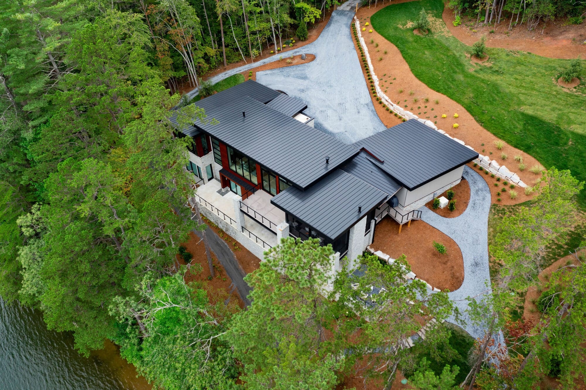 Maintenance-Free Wood Siding in Martino Lake House