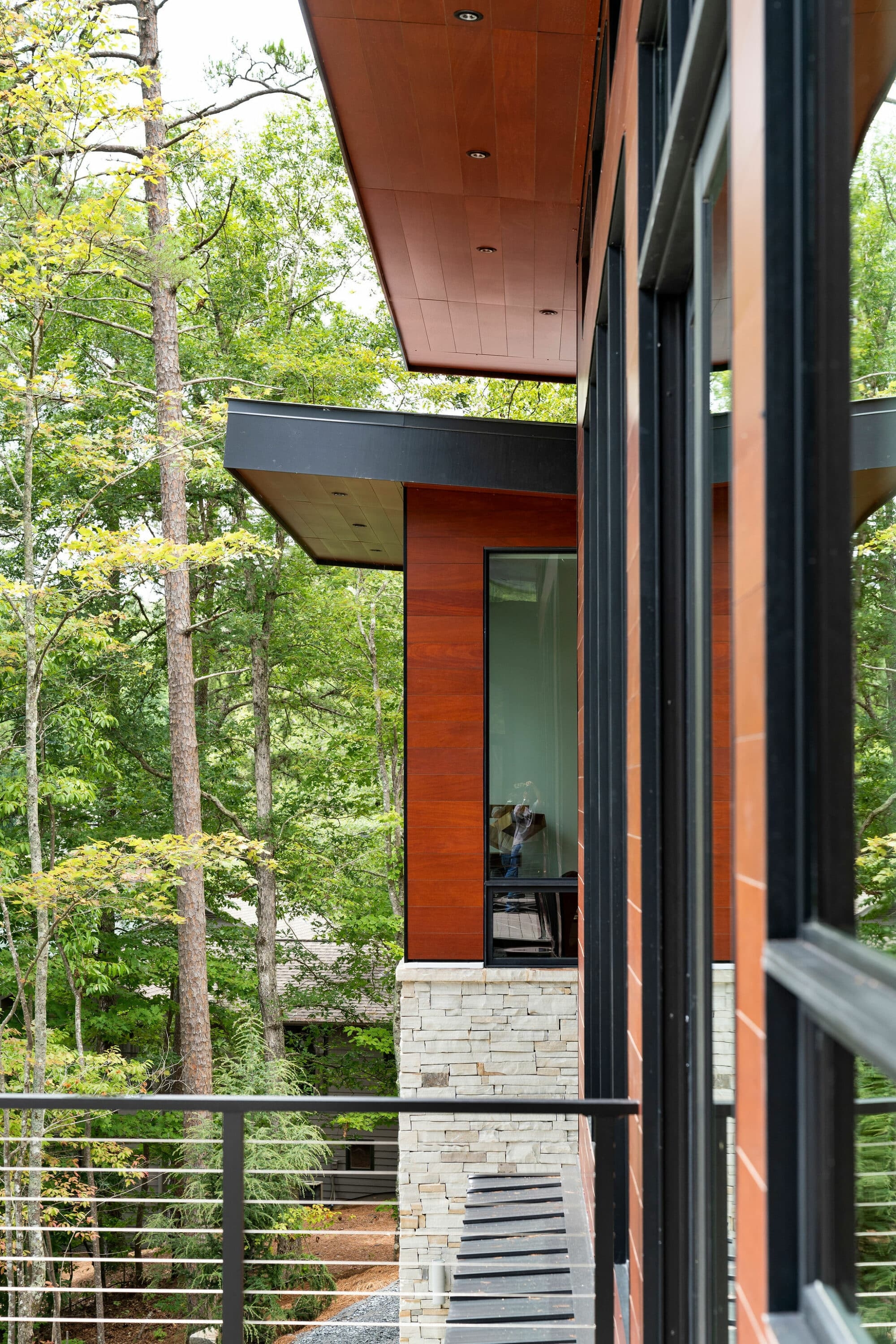 Maintenance-Free Wood Siding in Martino Lake House