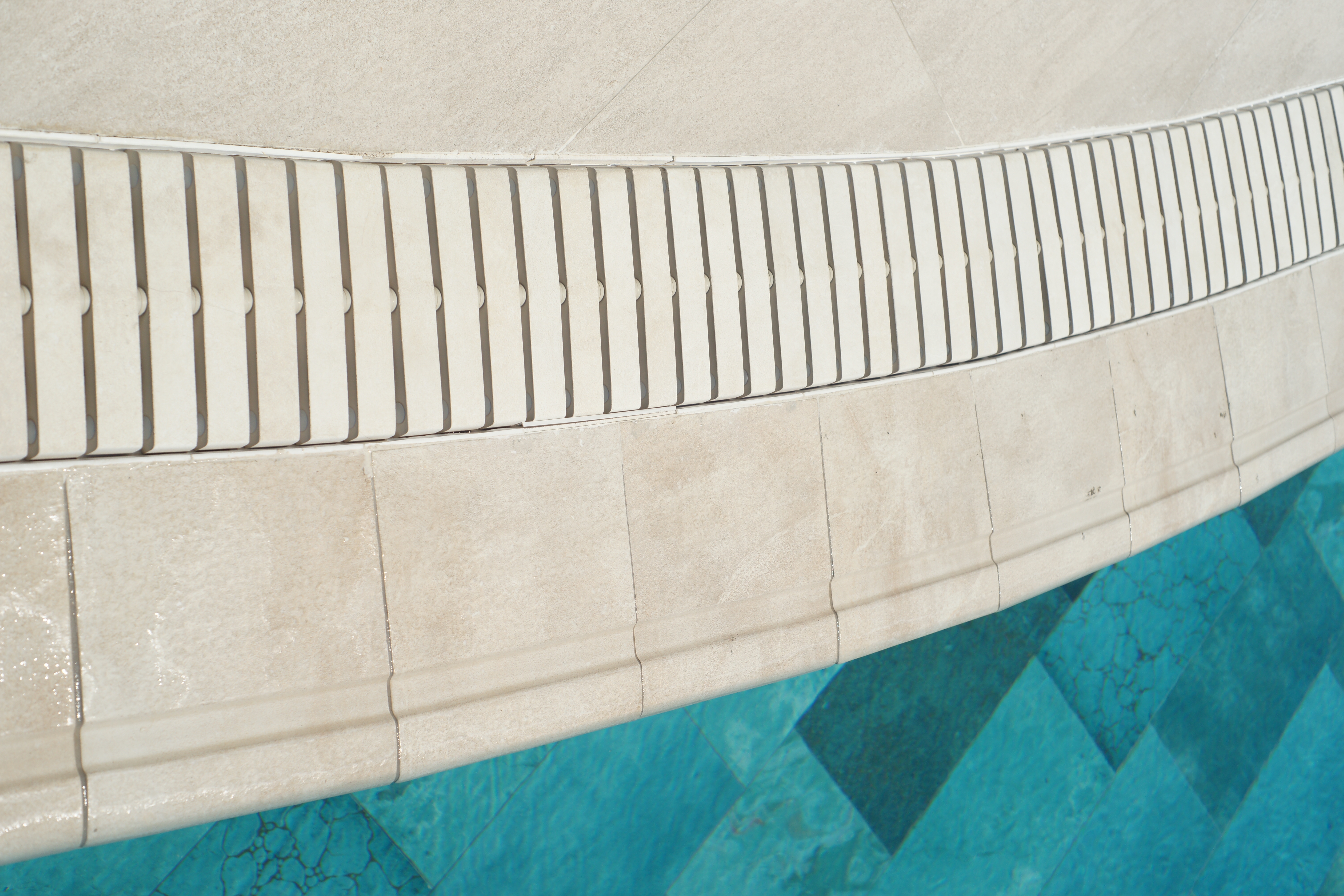 Porcelain Flex Grates