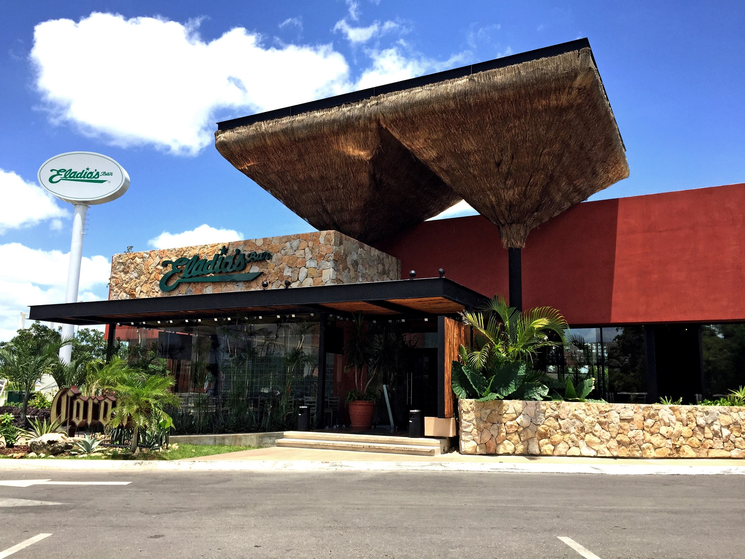 Sistema arquitectónico Kimiplaster en Eladio’s Bar