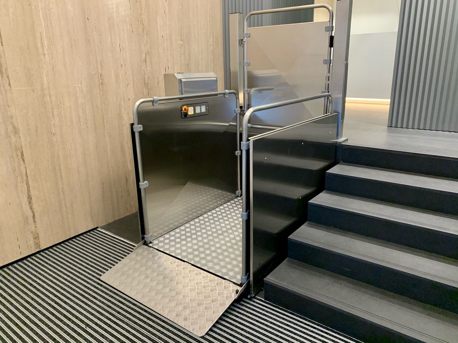 Vertical Platform- Silver Platform Lift