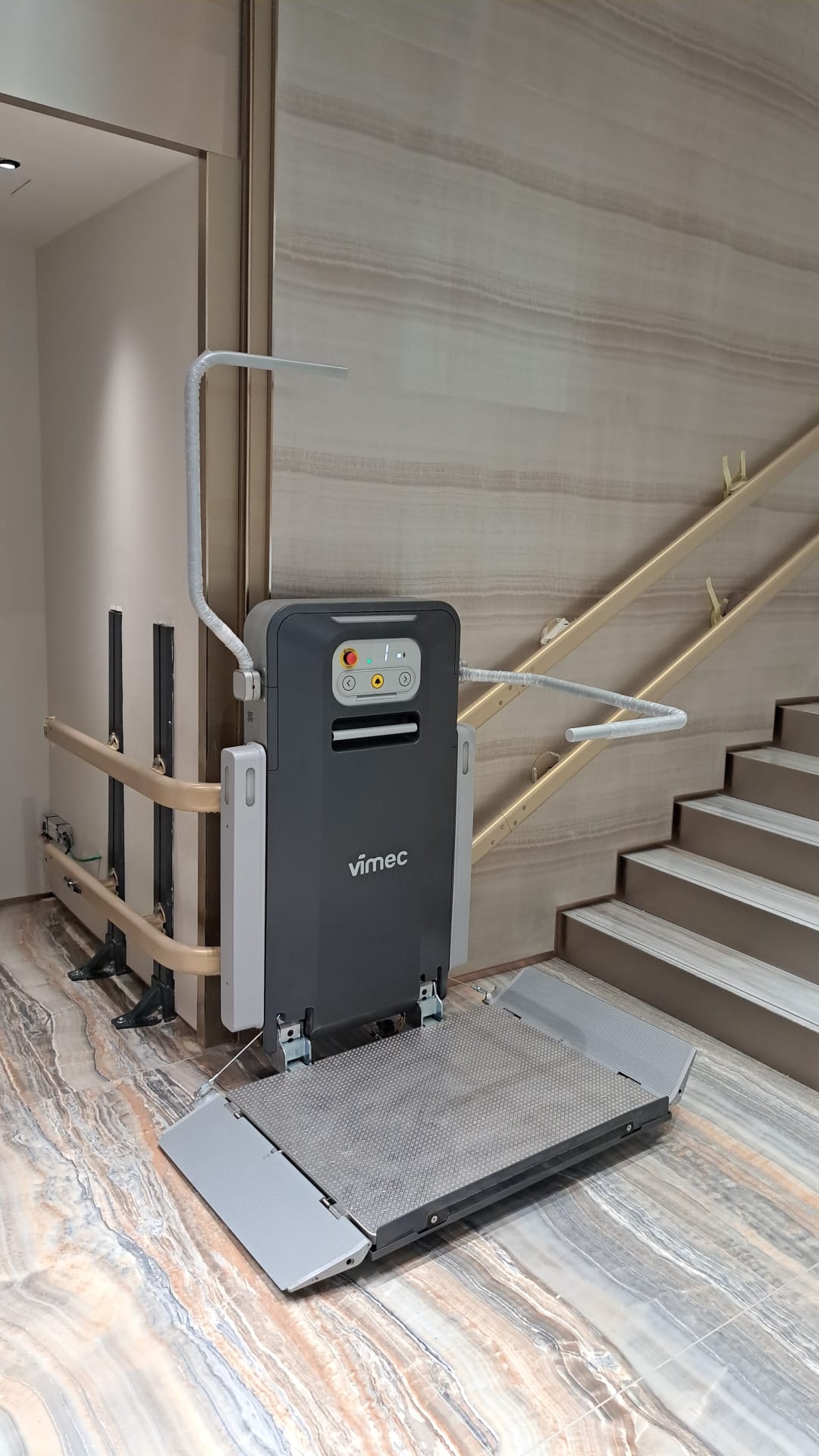 Inclined Platform Stairlift - V6 and V6s