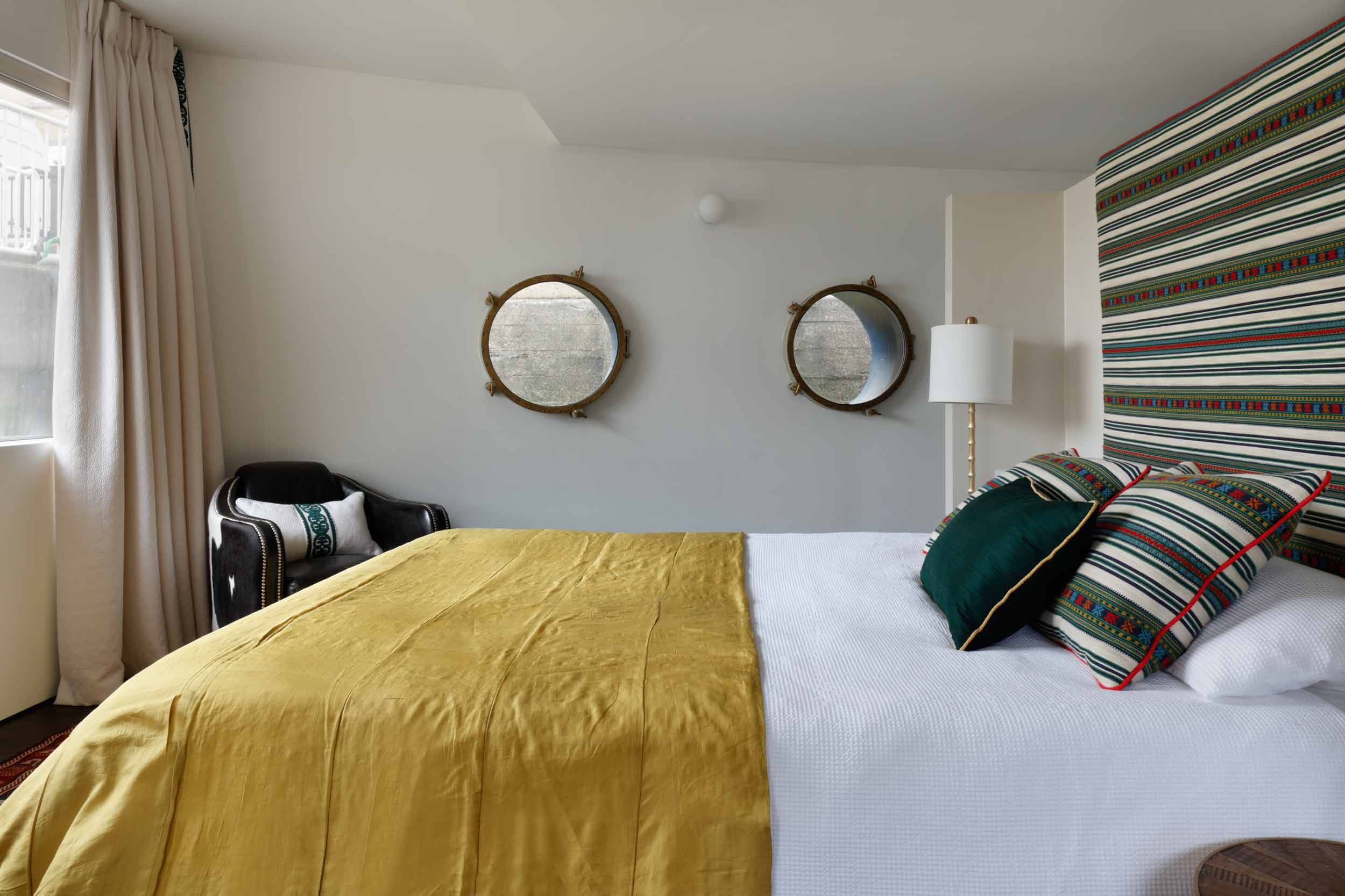 Lift & Slide Frameless Windows in Floating Villa