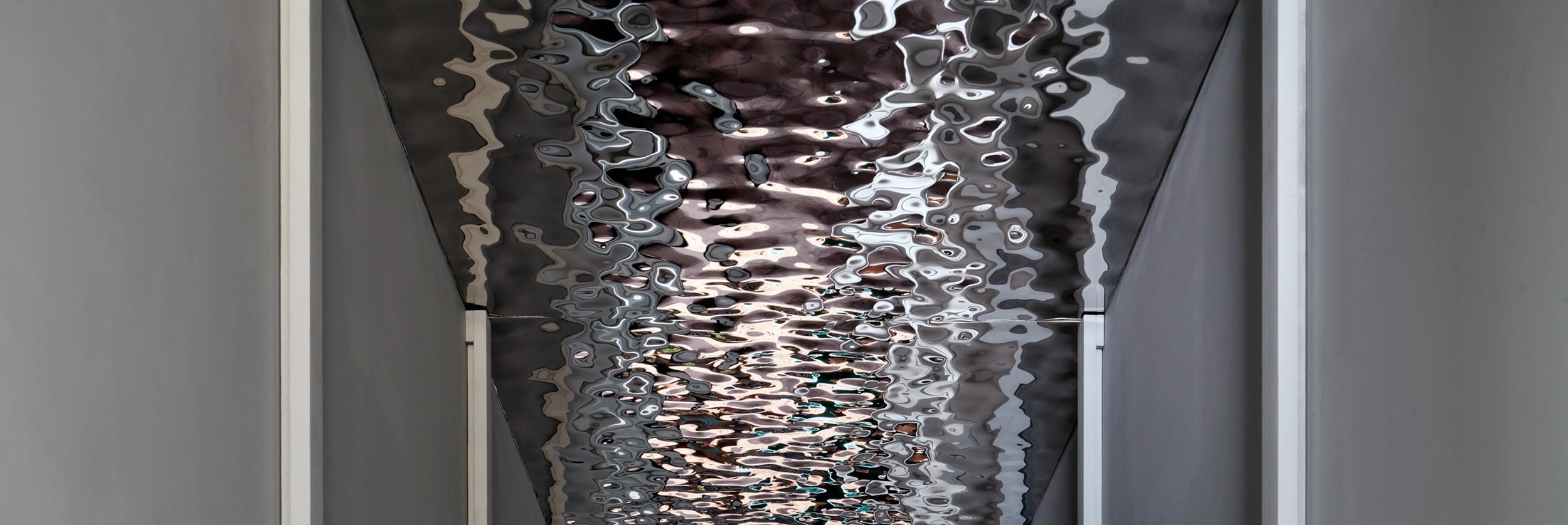 Lift & Slide Frameless Windows in Floating Villa