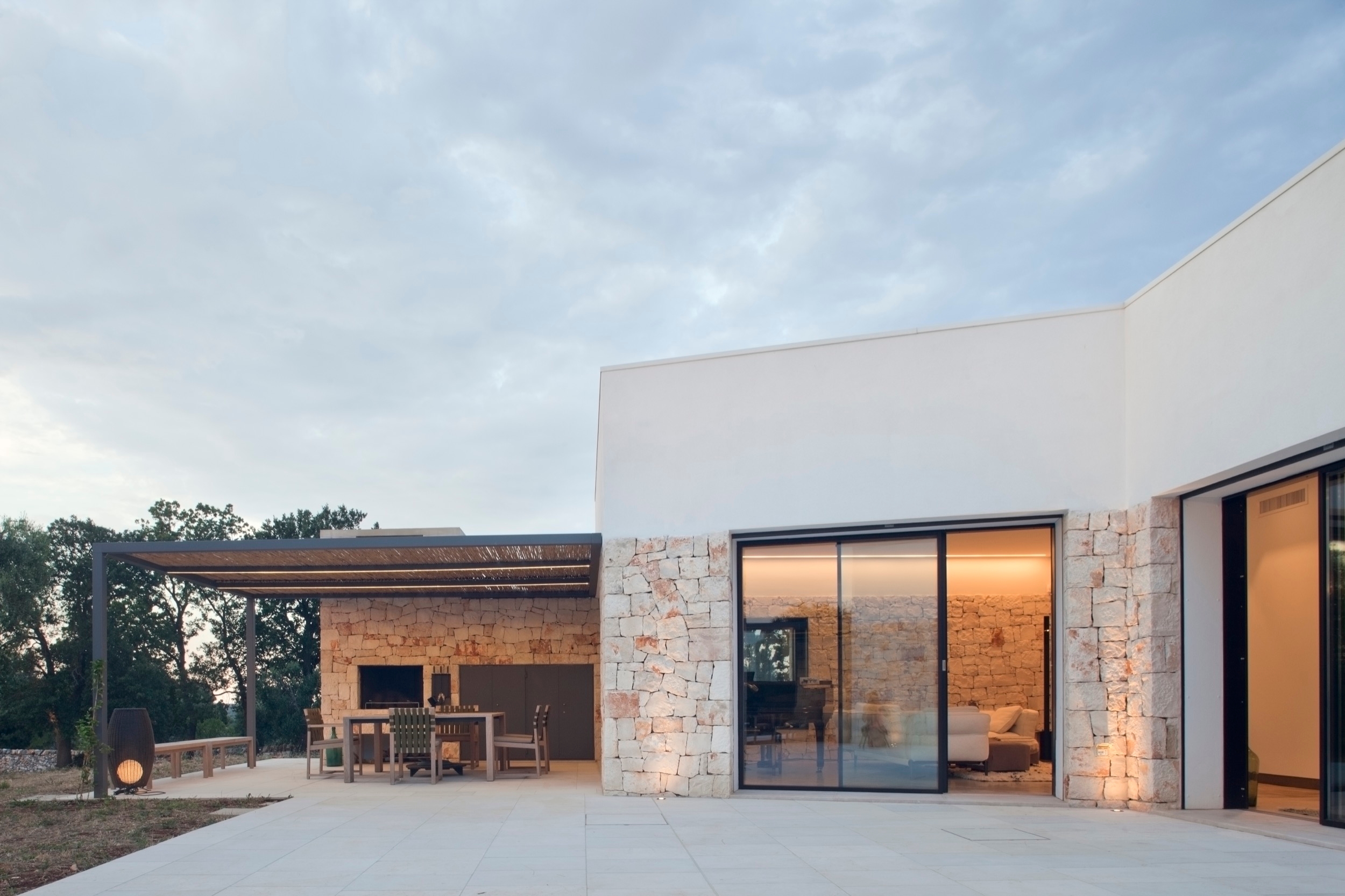Frameless Wooden Windows in Villa Ostuni