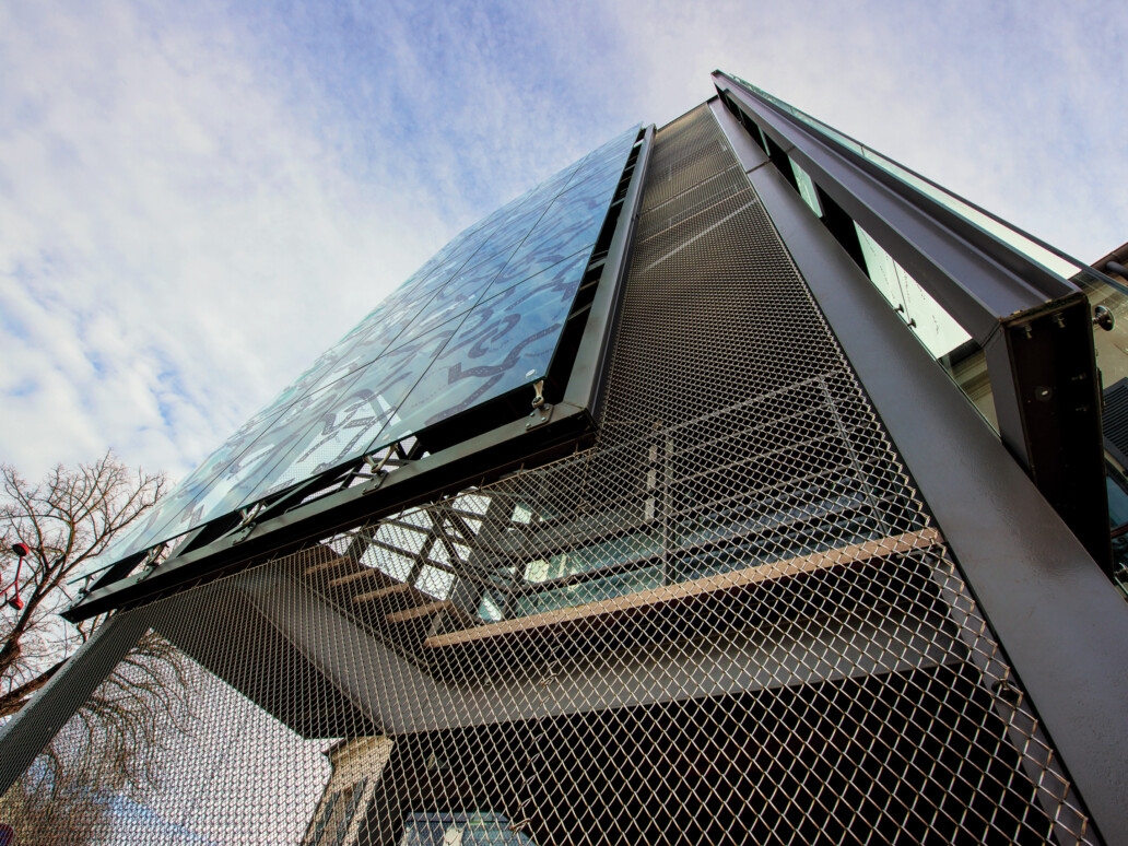 Architectural Wire Mesh Models - GAUDI