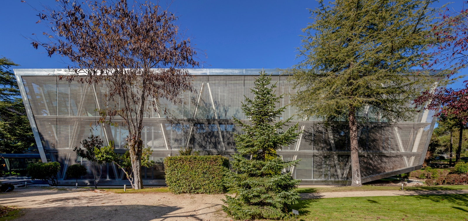 Architectural Wire Mesh Model at UDIMA University