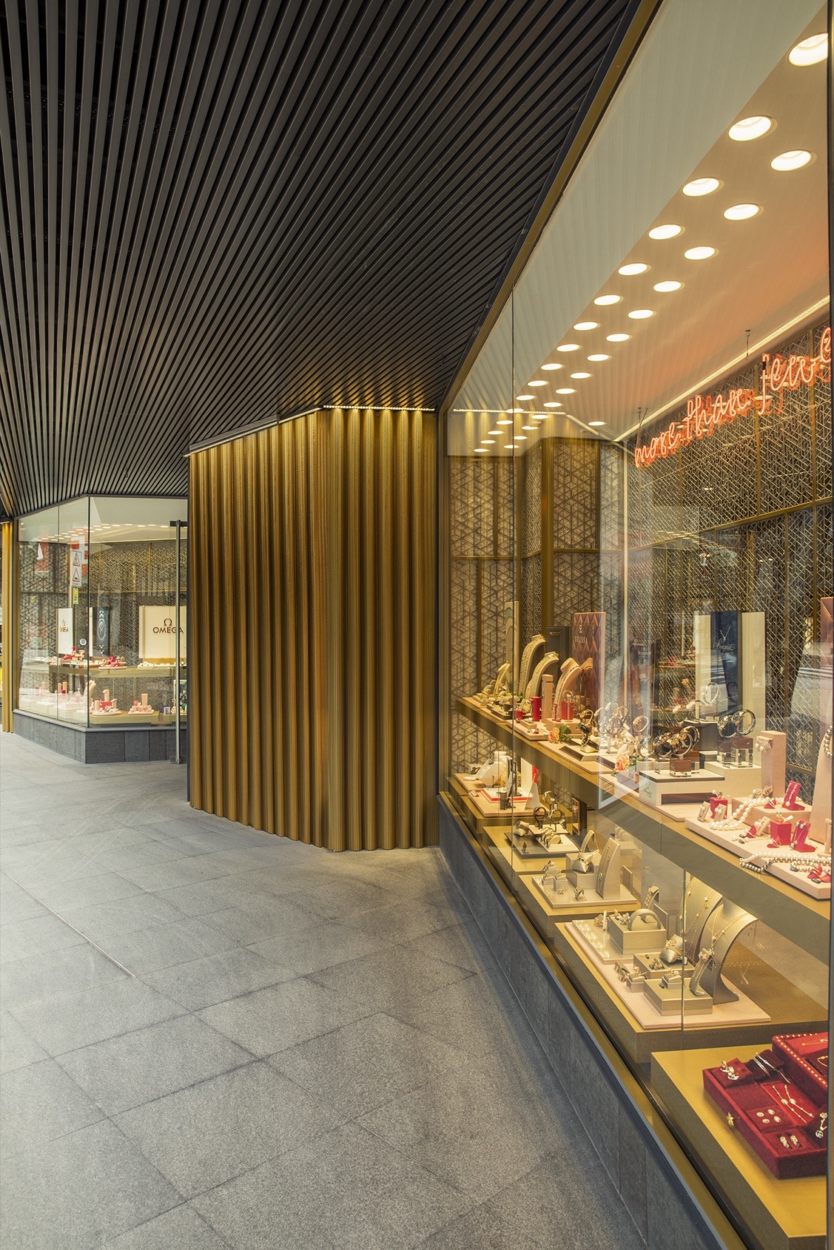 Architectural Wire Mesh Model in the Suïssa Joiers