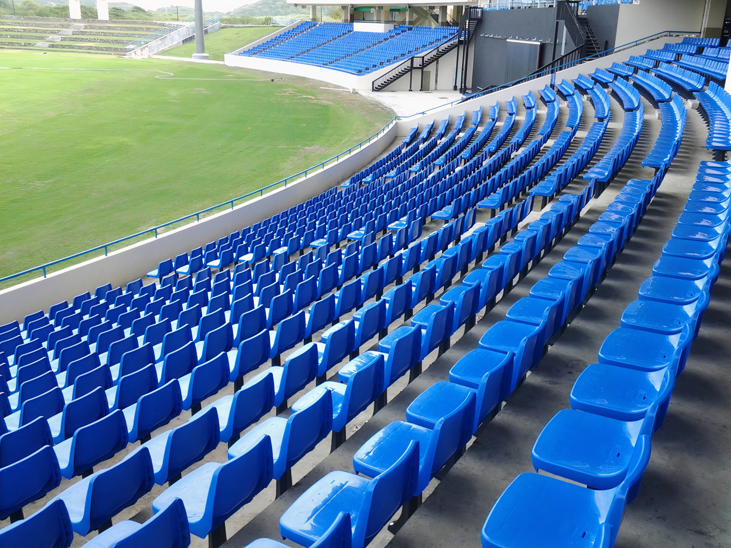 Backrest Shell Stadium Seat in Sir Vivian Richards