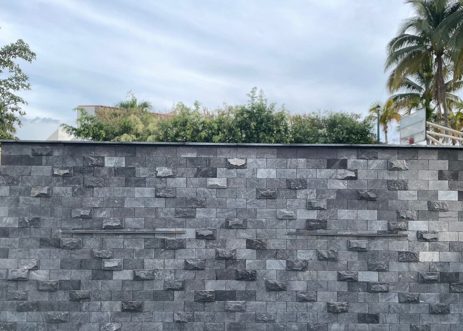 Piedra para recubrimiento -  Black Lava Rugoso