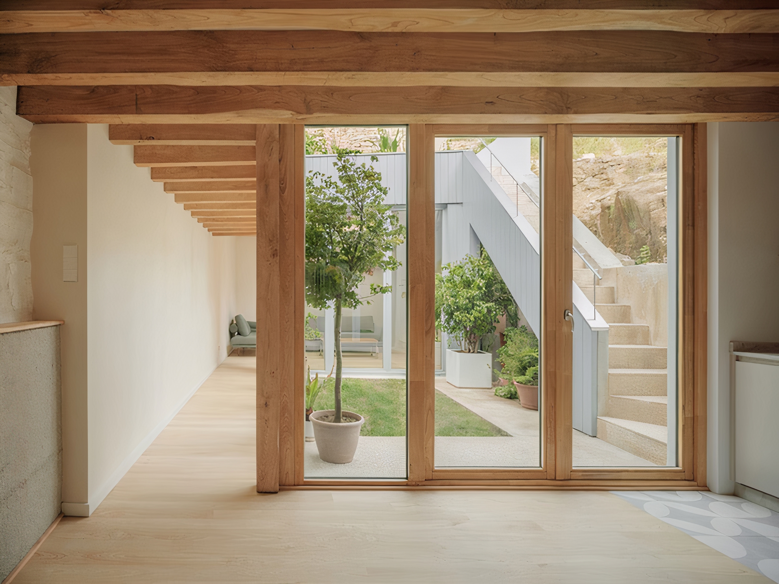 Laminated Scantlings in Private House