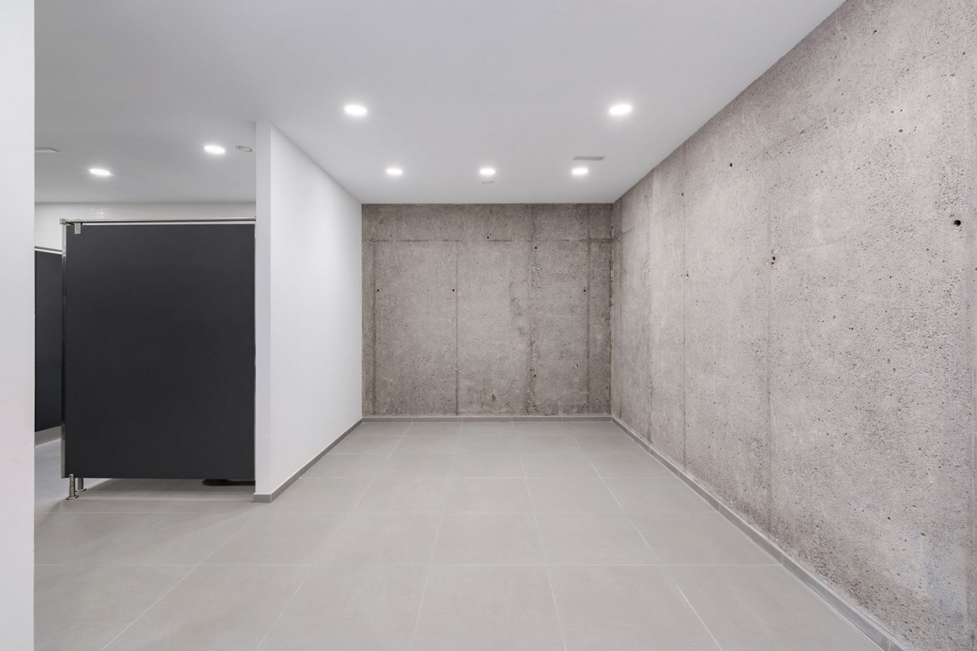 Laminated Timber Beam Structure in Sports Center