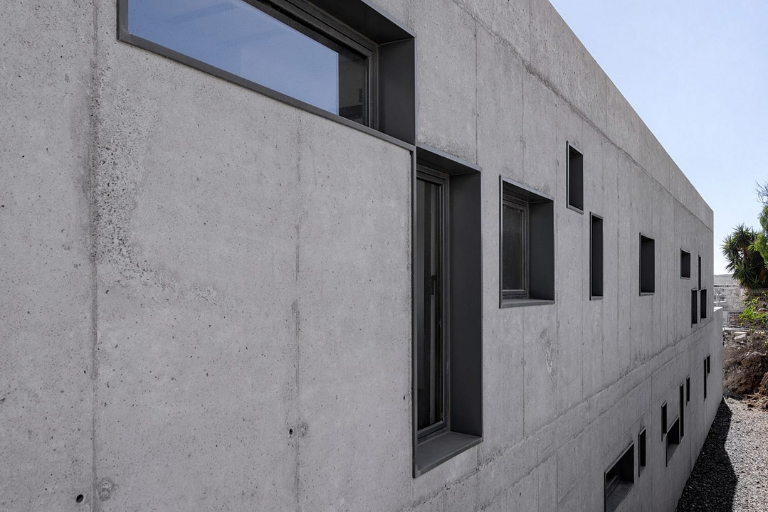 Laminated Timber Beam Structure in Sports Center