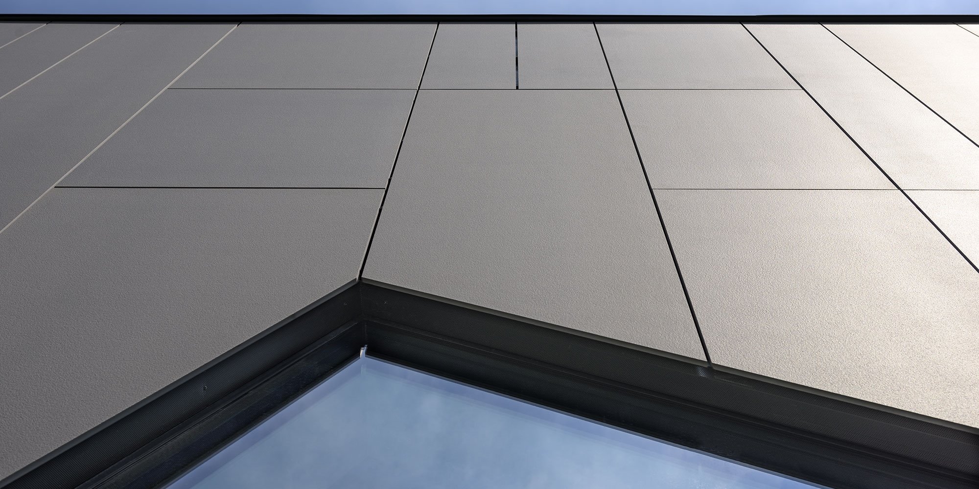 Marble and Porcelain Slabs: Natural Materials