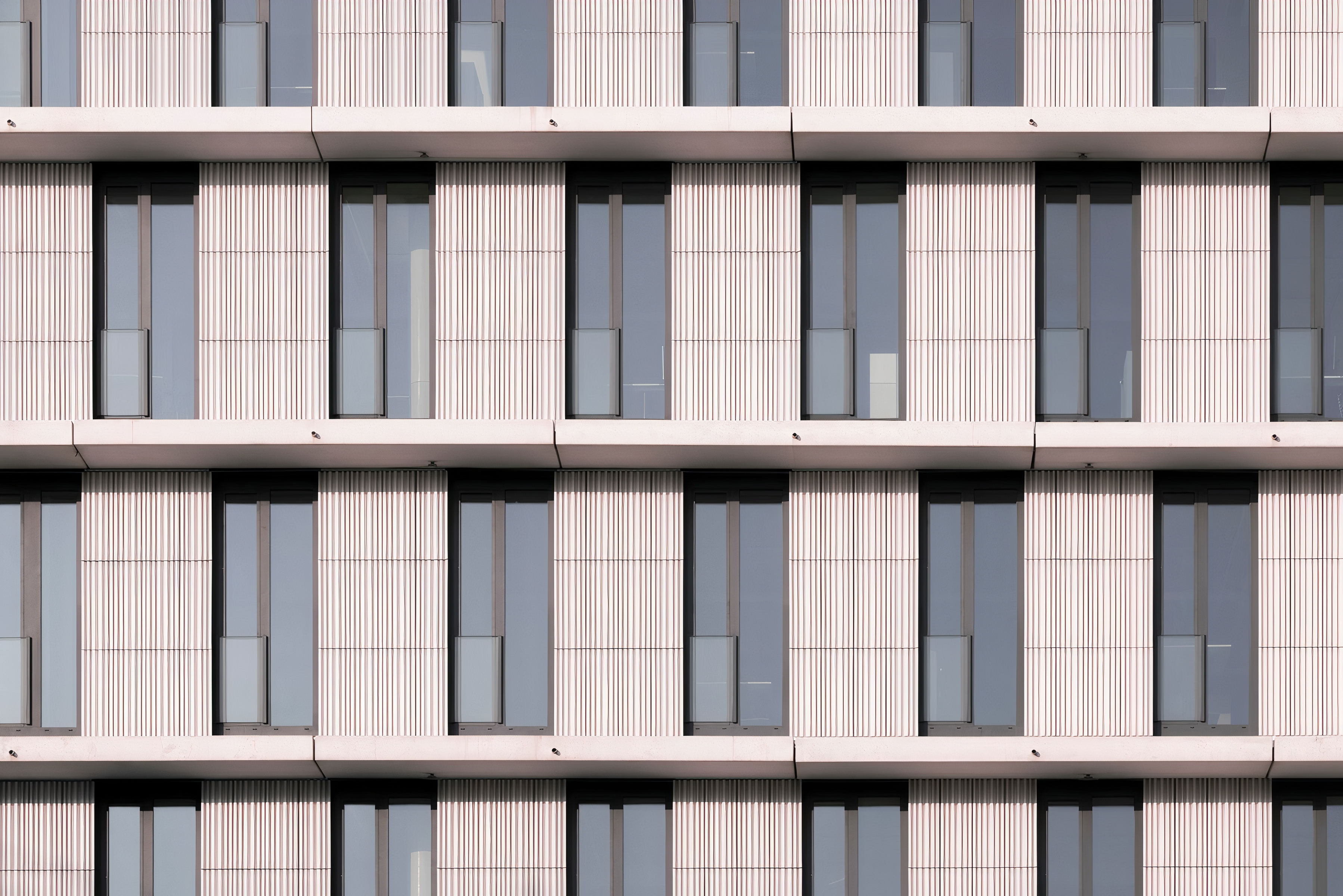 Modular Cladding for Ceramic Facades | ALPHATON®
