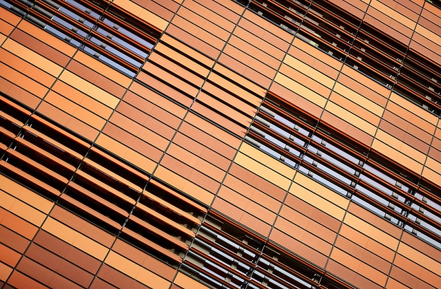 Facade of the Laboratory Medcampus builing with Baguette shading