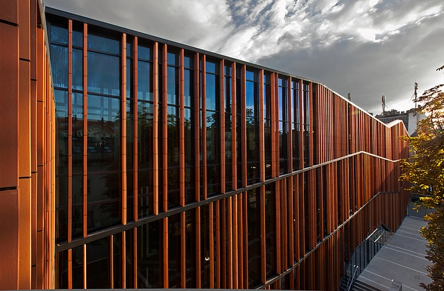 Ceiling and facade with exterior facade of BAGUETTE tiles