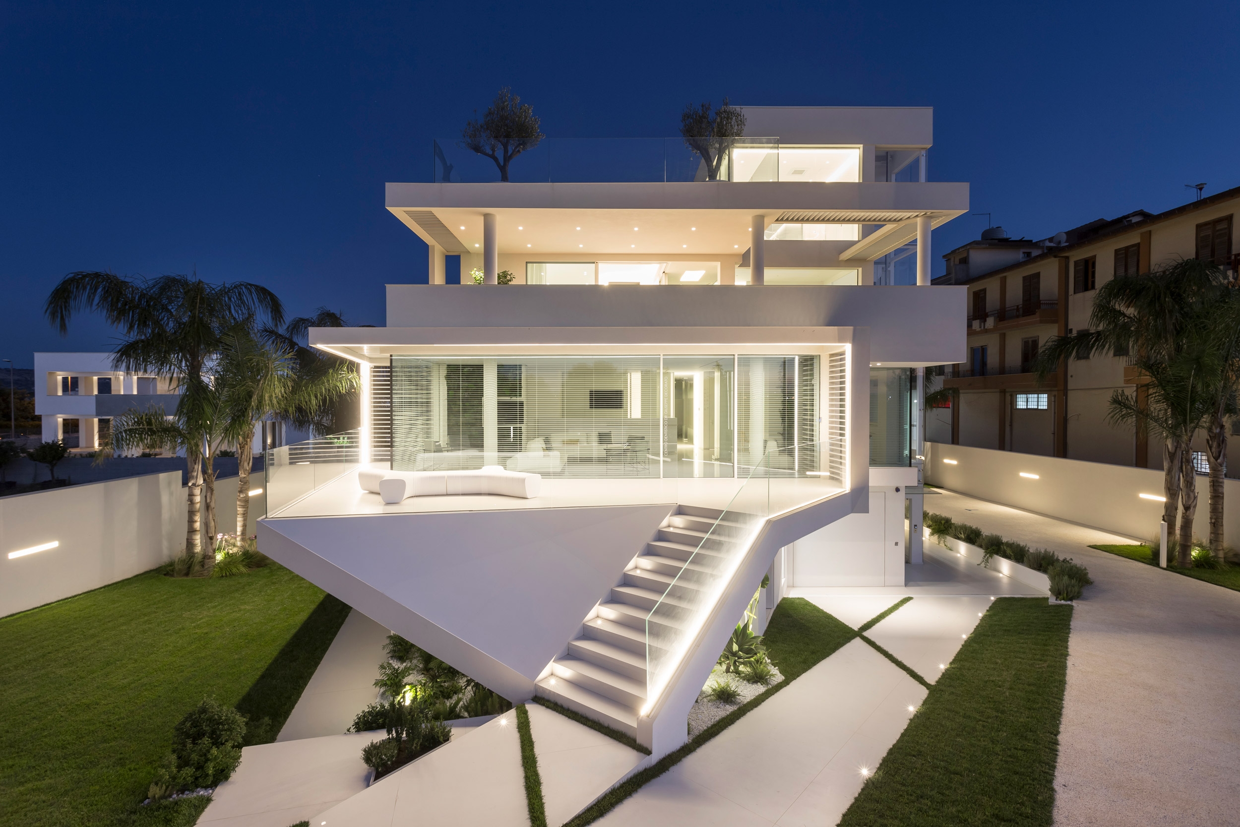 Indoor & Outdoor Furniture in Modern Dental Center