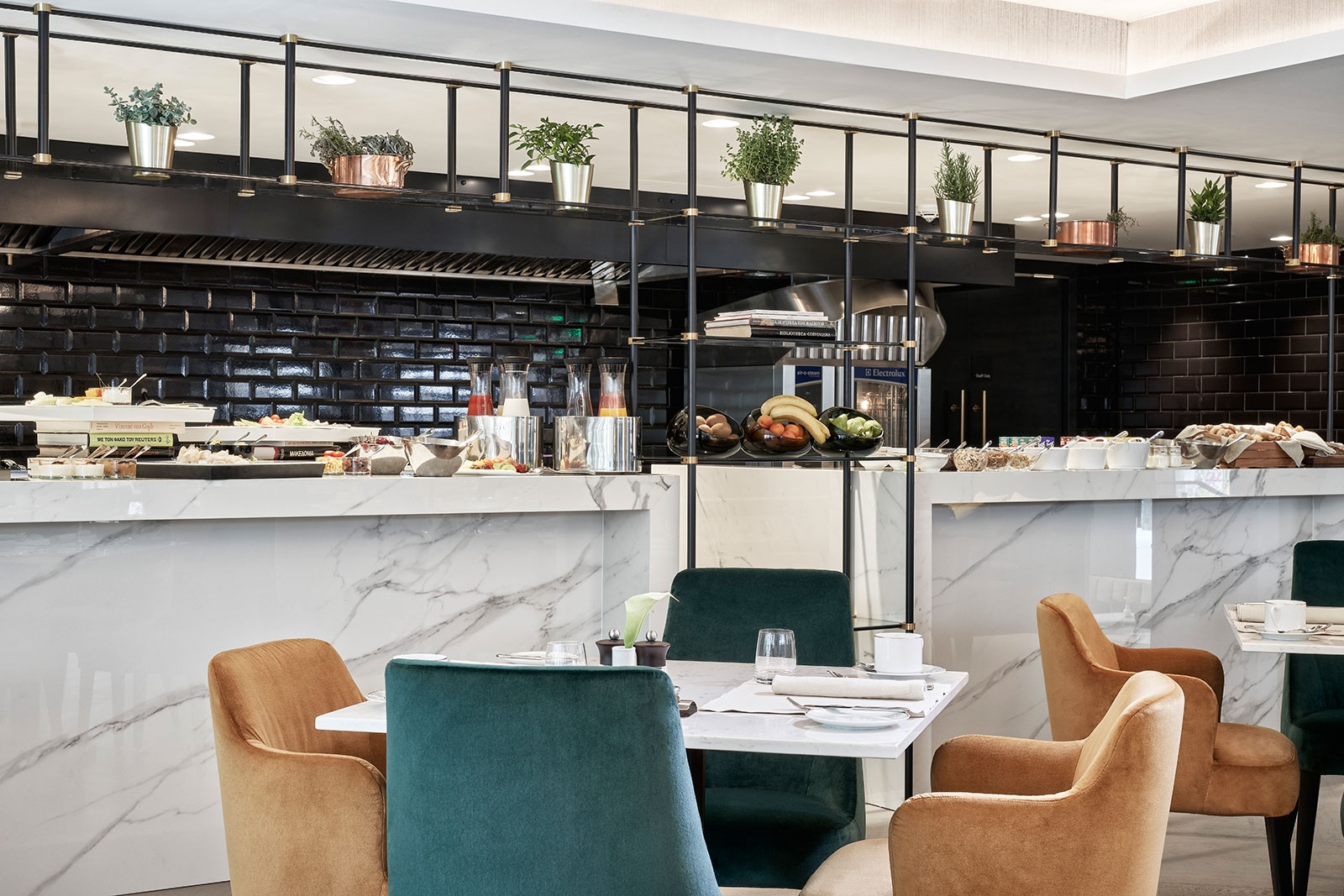 City Hotel in the Heart of Athens