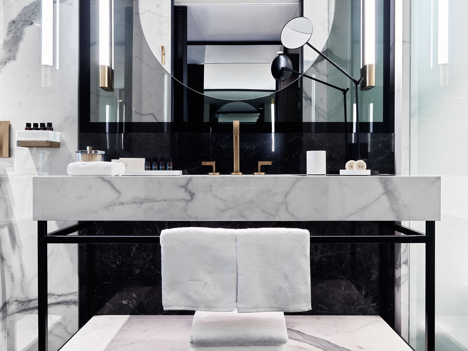 City Hotel in the Heart of Athens