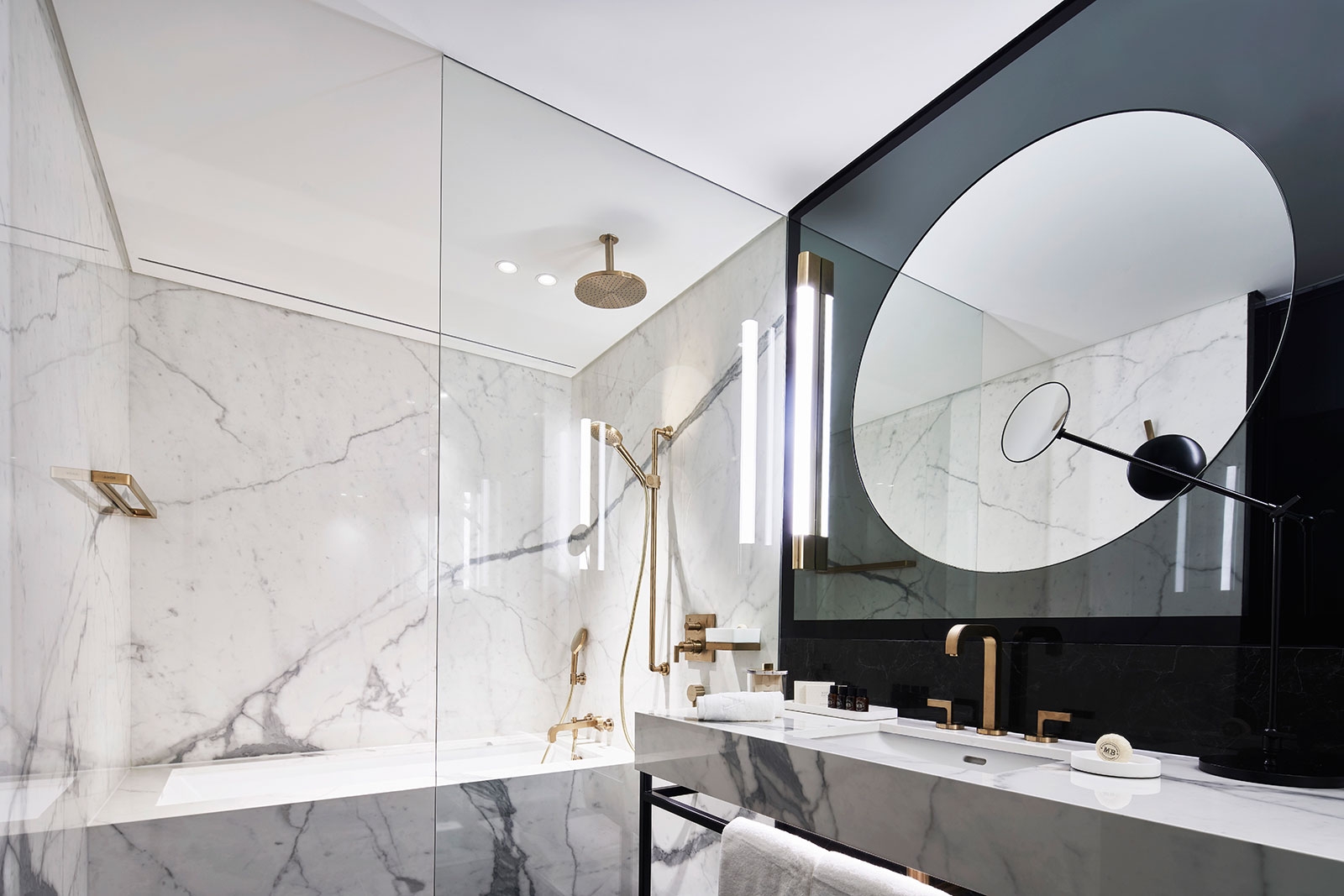 City Hotel in the Heart of Athens