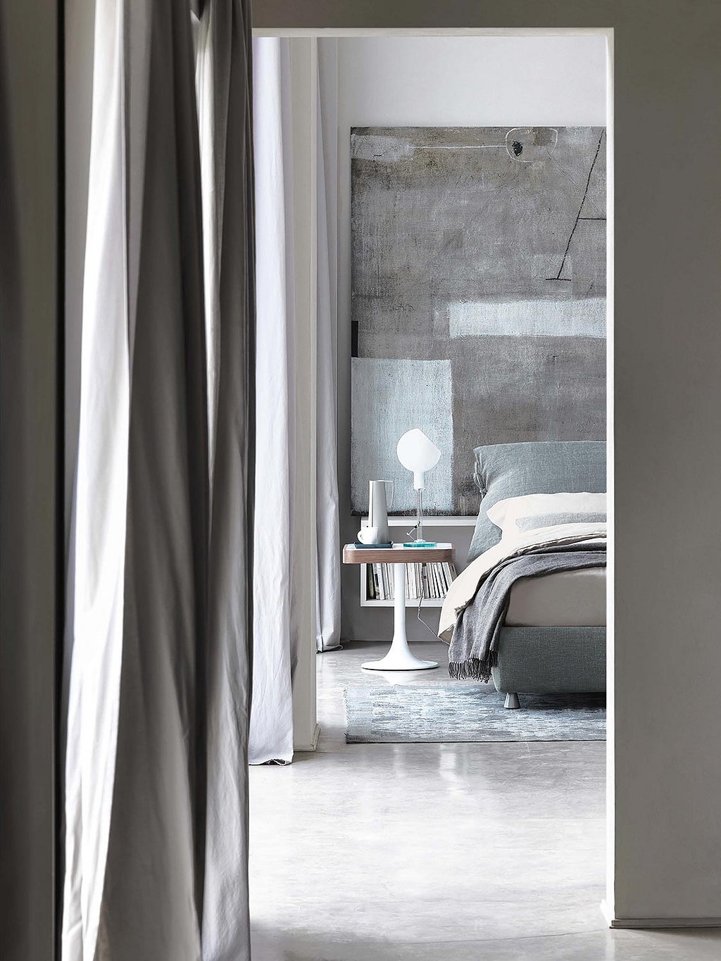 Upholstered Bed | Nathalie