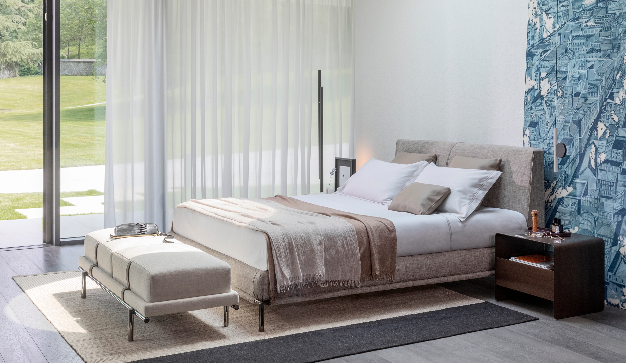 Bed With Upholstered Metal Frame | Icon