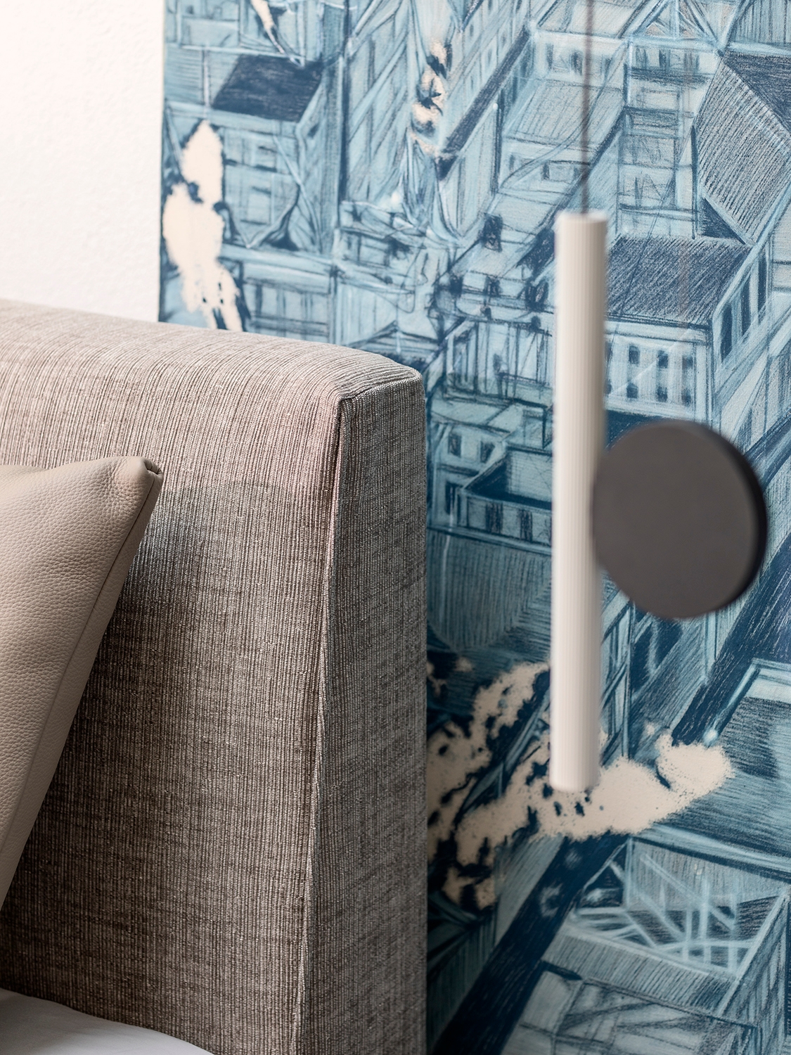 Bed With Upholstered Metal Frame | Icon