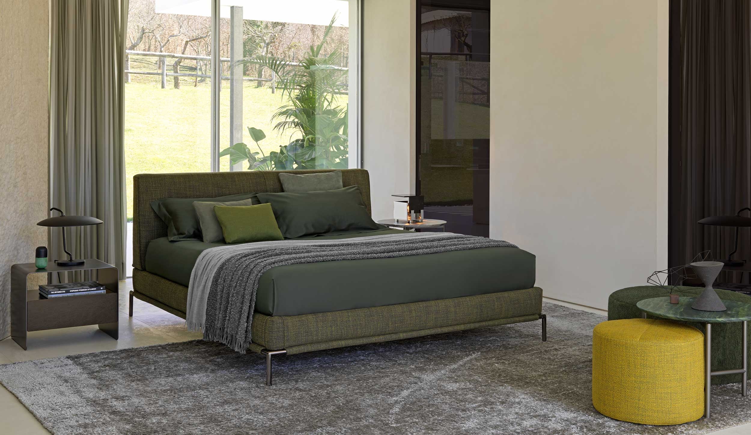 Bed With Upholstered Metal Frame | Icon