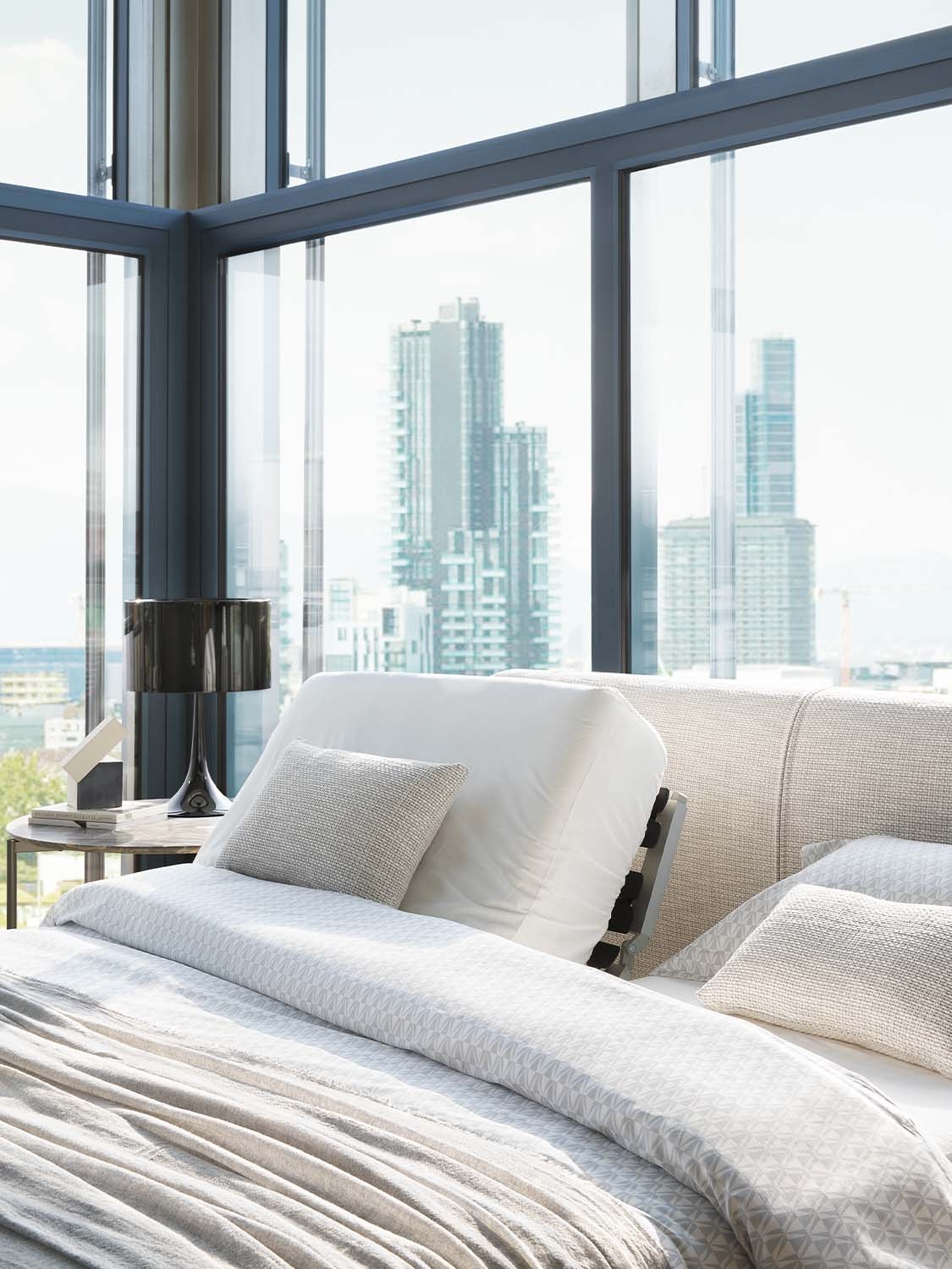 Bed With Upholstered Metal Frame | Icon