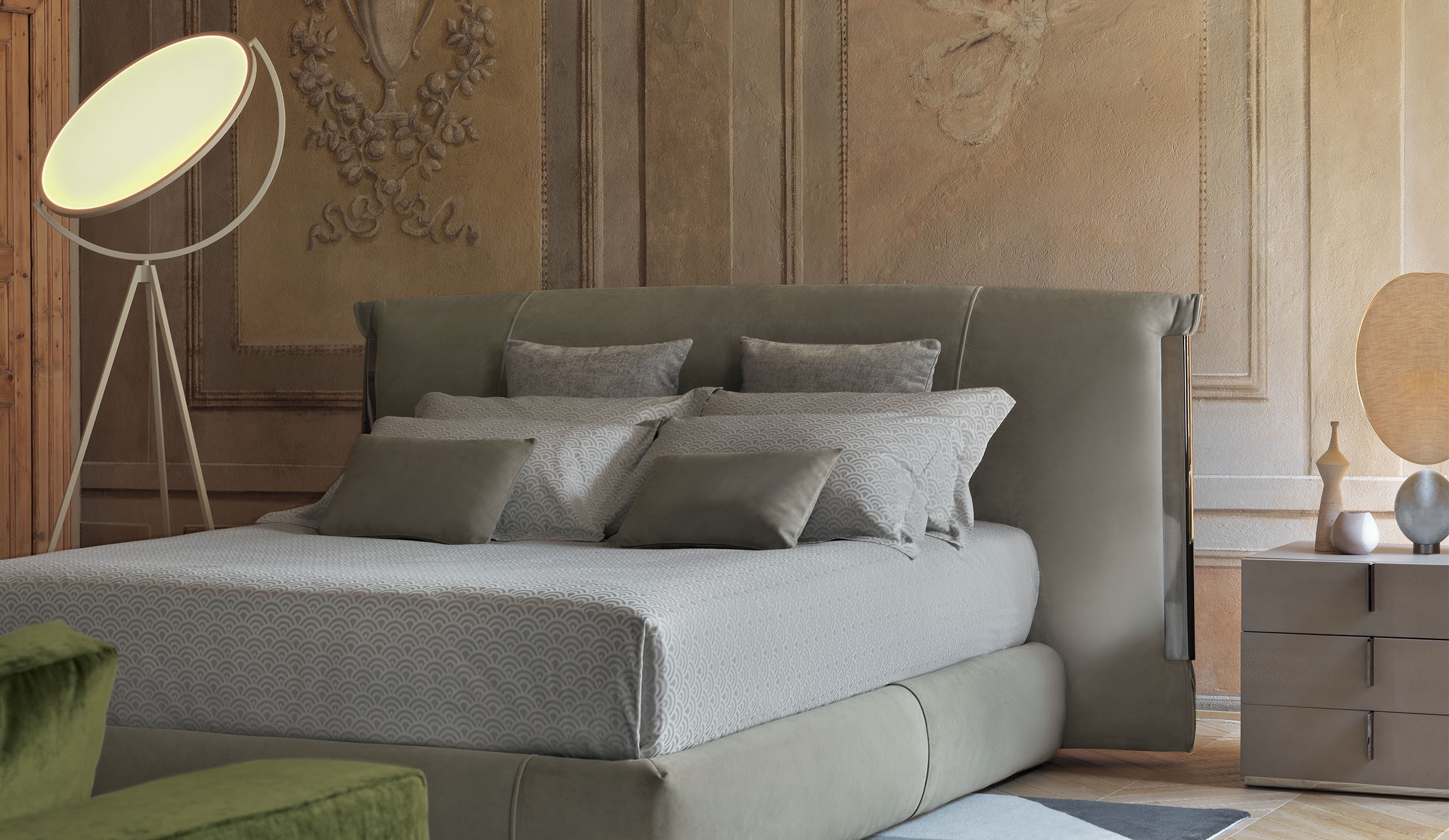 Bed With Soft Padded Headrest | Amal