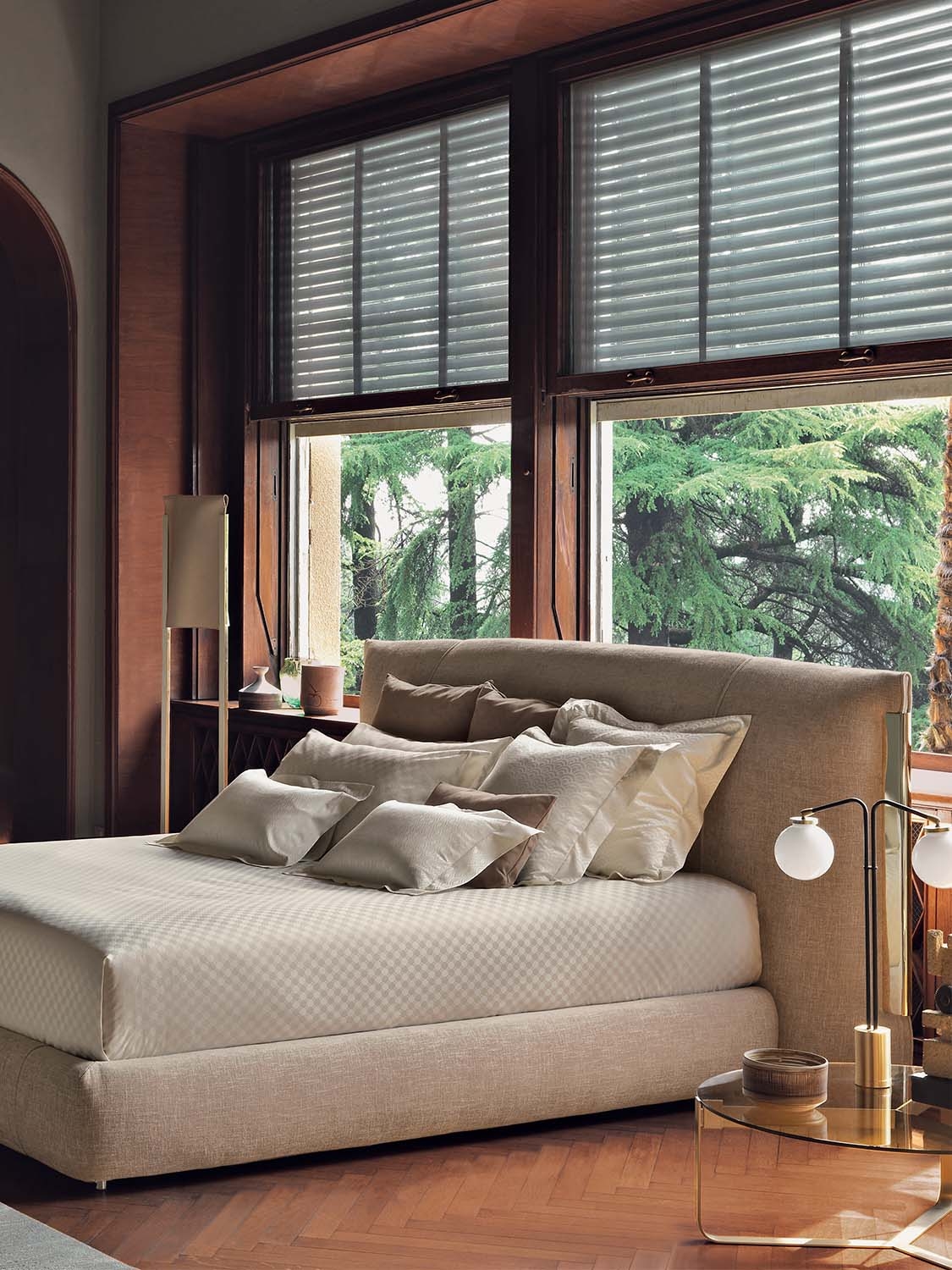 Bed With Soft Padded Headrest | Amal