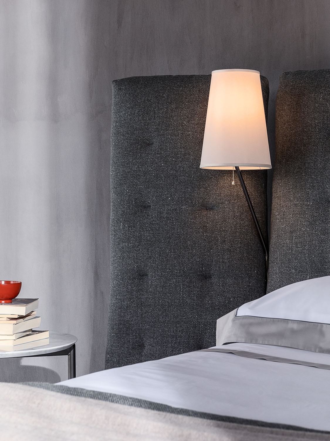 Quilted headboard | Angle