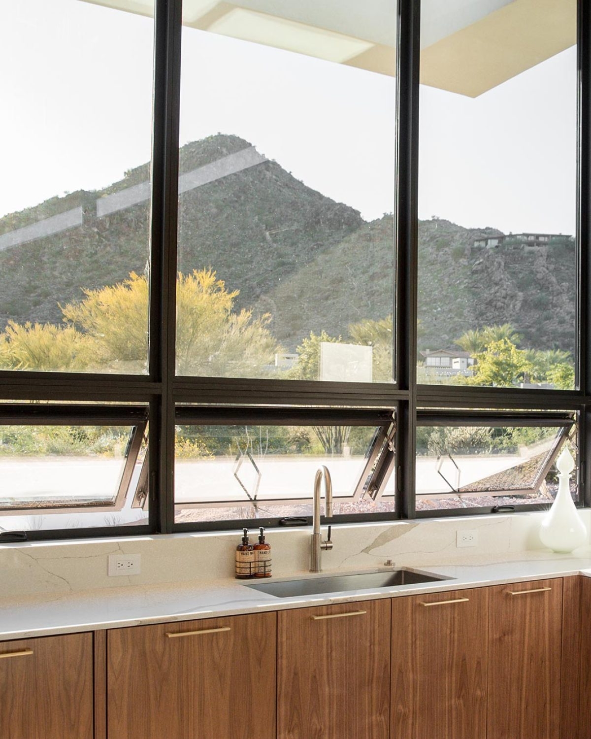 Series 670 Hinged Window - Classic Line