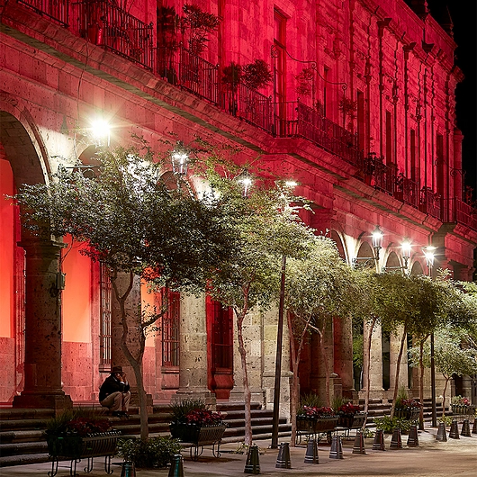 Aplicación Luminarias Faroled Colonial